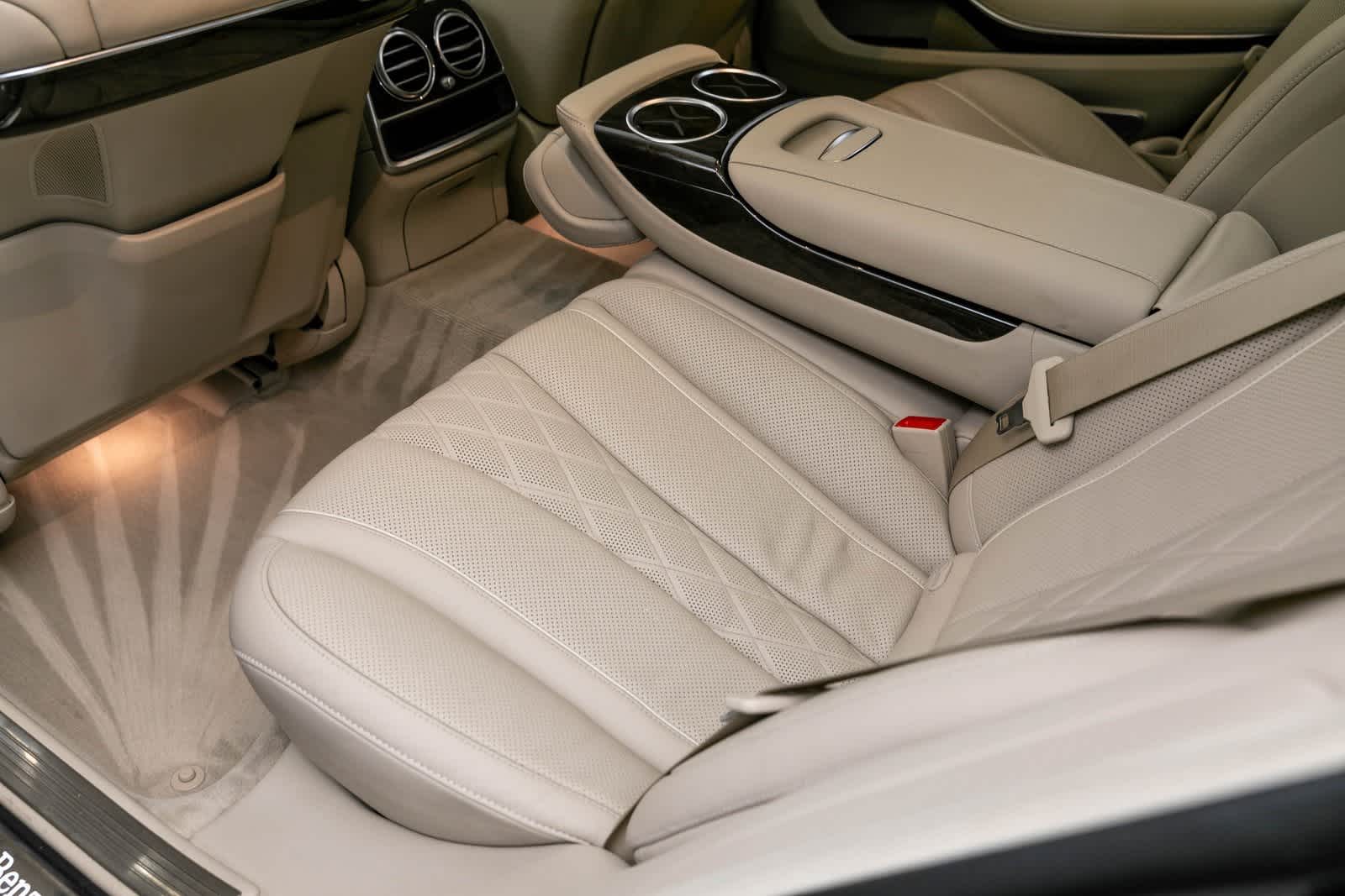 Thumbnail: 2020 Mercedes-Benz S-Class - 48