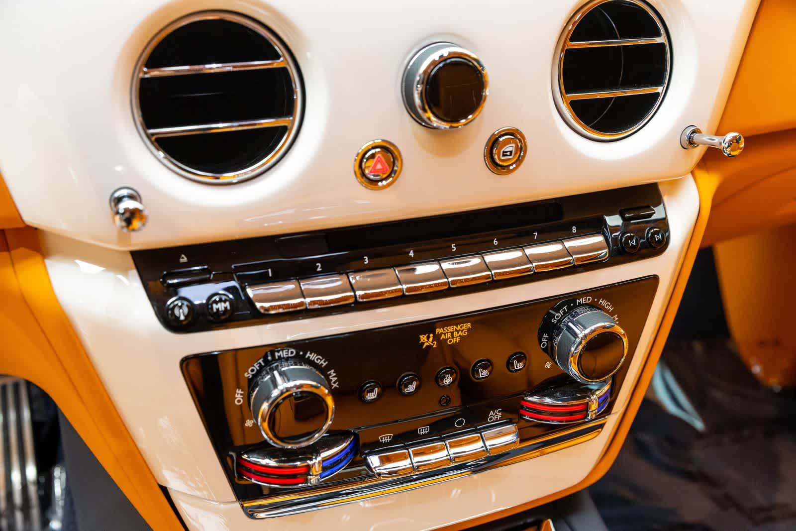 Thumbnail: 2023 Rolls-Royce Phantom - 26