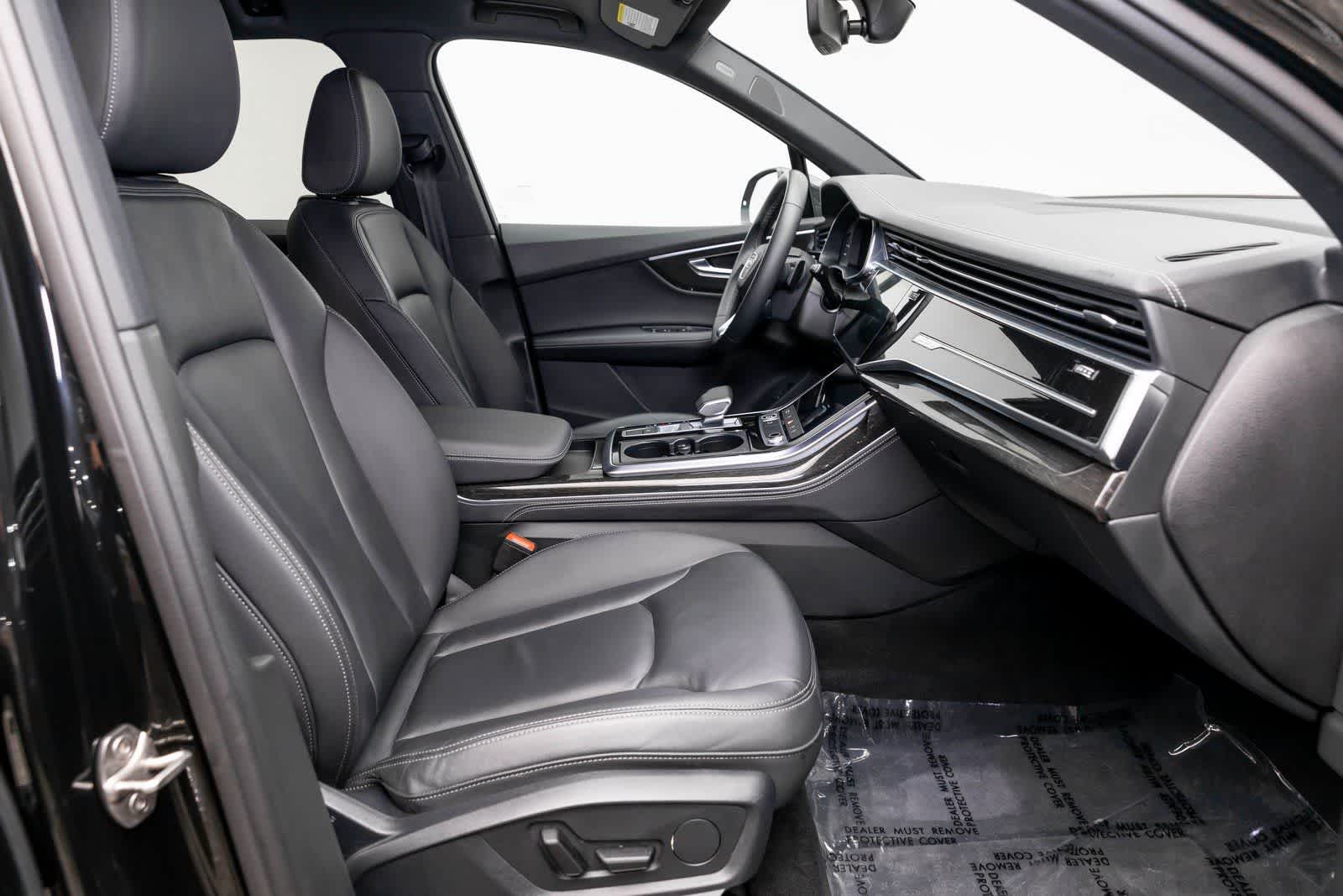 Thumbnail: 2025 Audi Q7 - 13