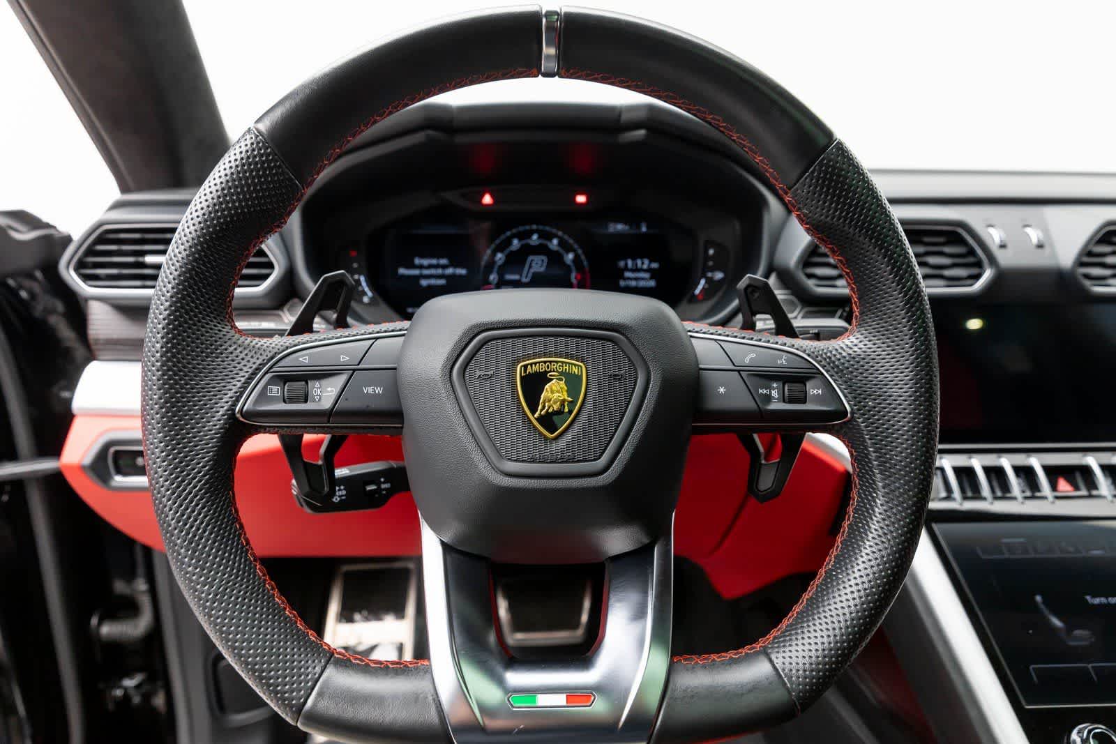 Thumbnail: 2022 Lamborghini Urus - 14