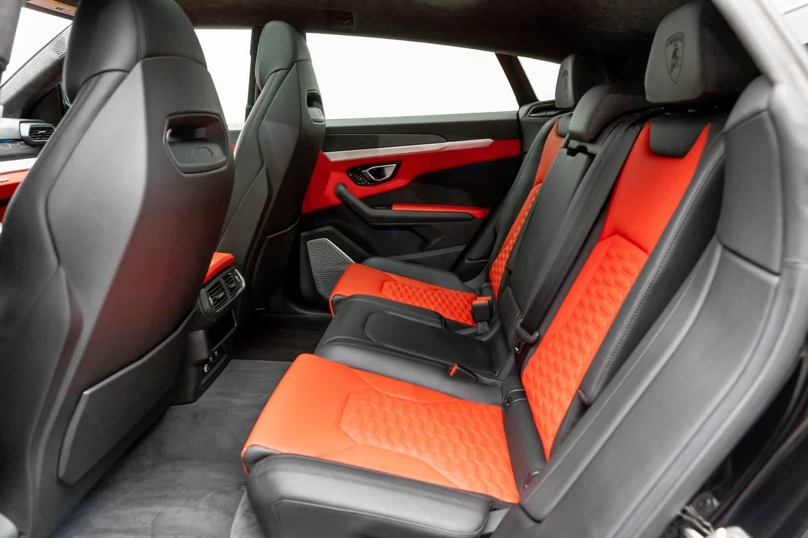 Thumbnail: 2022 Lamborghini Urus - 11