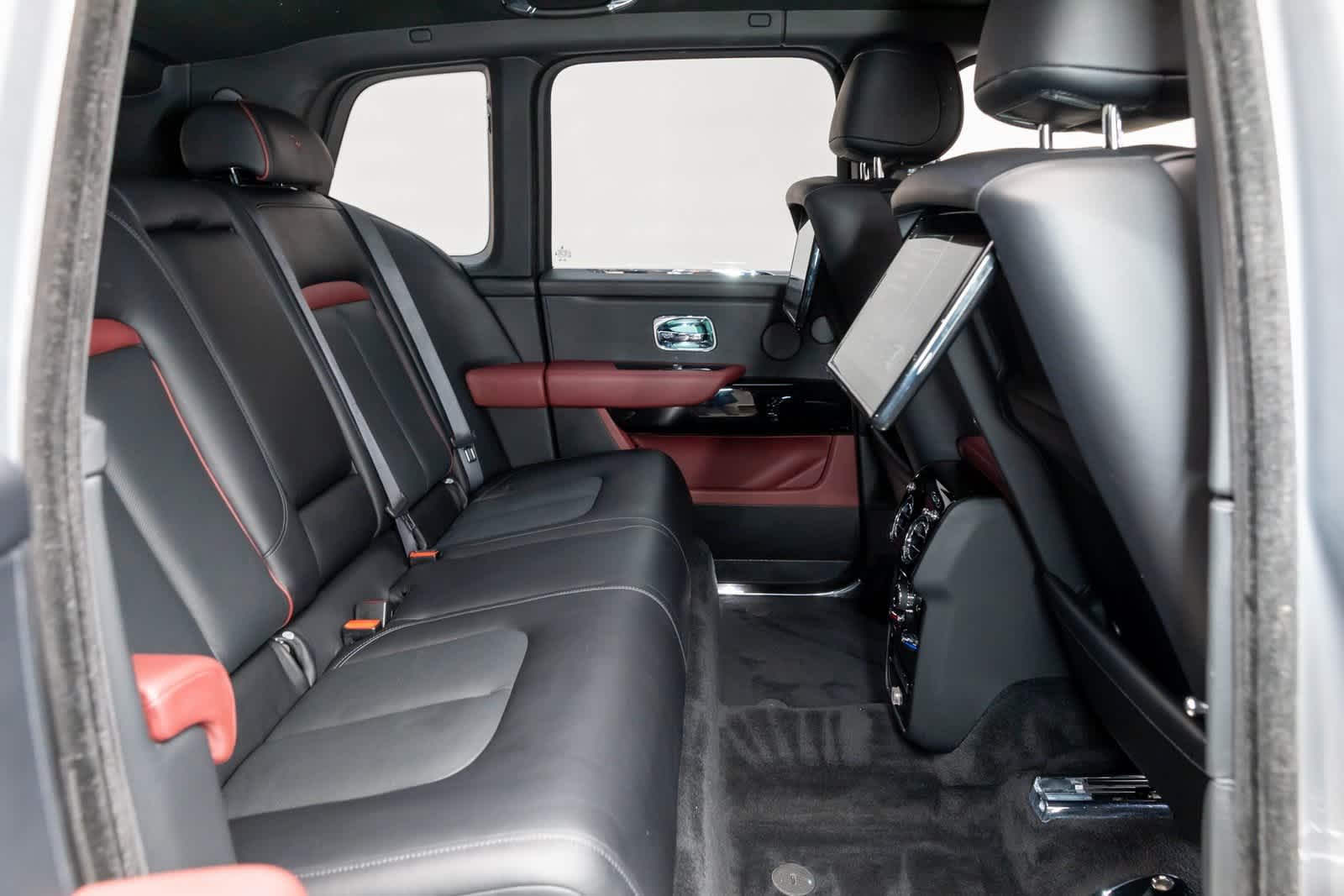 Thumbnail: 2022 Rolls-Royce Cullinan - 51