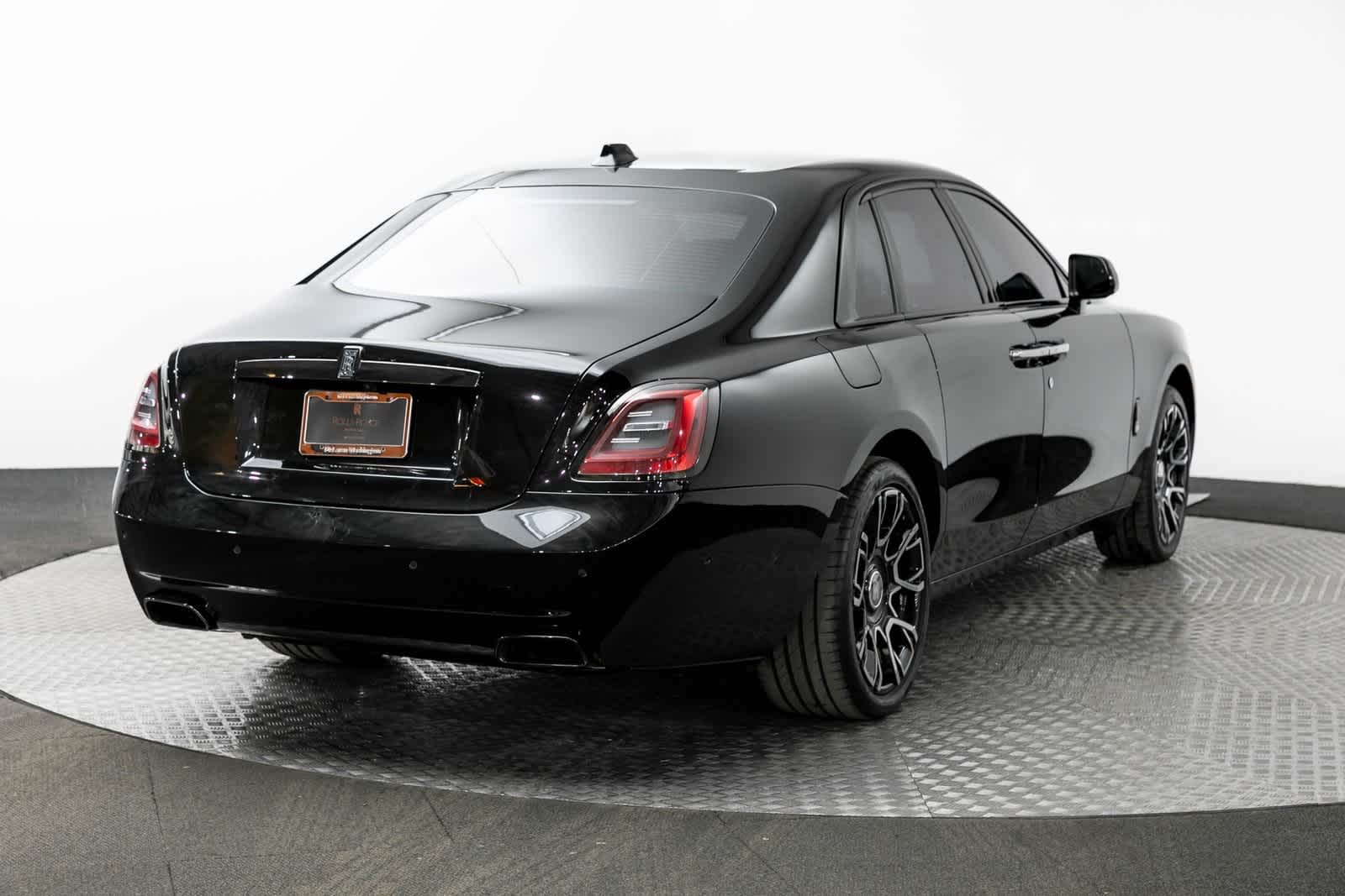 2023 Rolls-Royce Ghost Black Badge 2