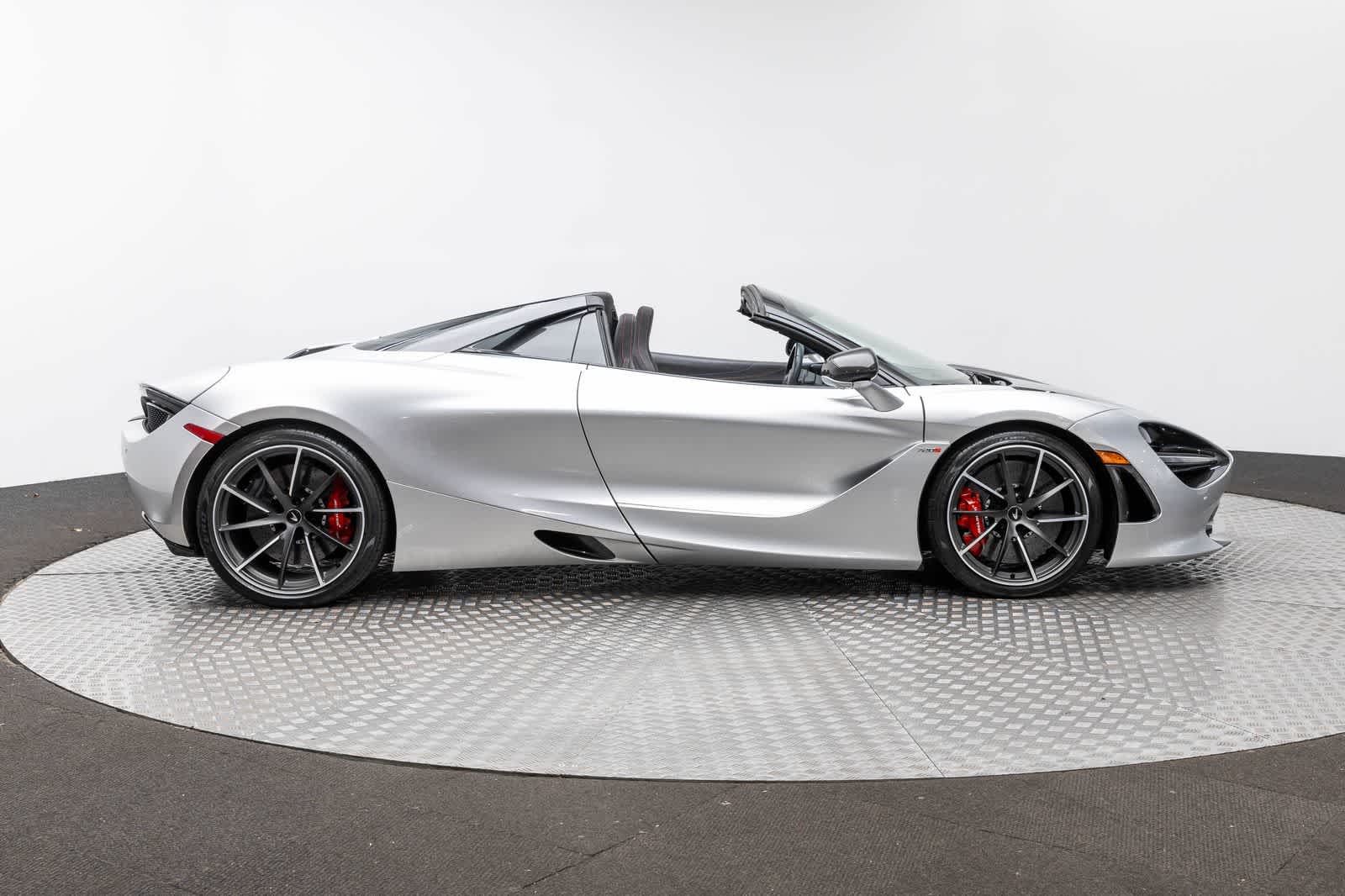 Thumbnail: 2022 Mclaren 720S - 41