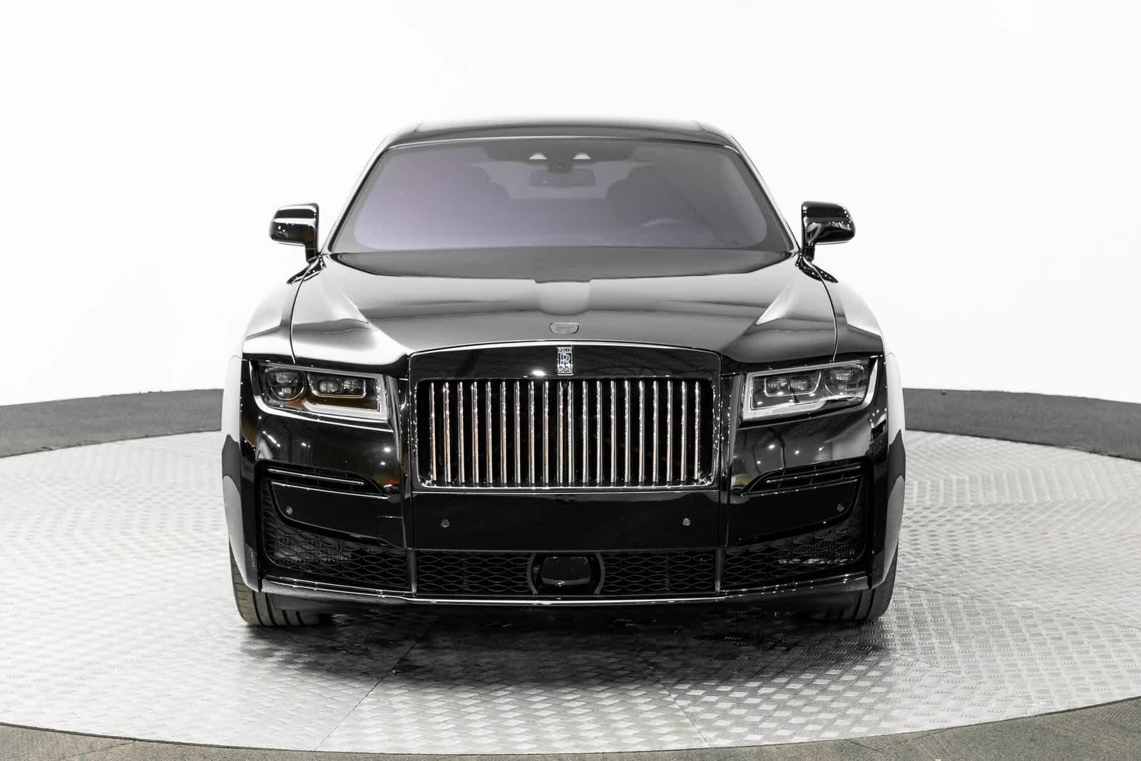2023 Rolls-Royce Ghost Black Badge 6
