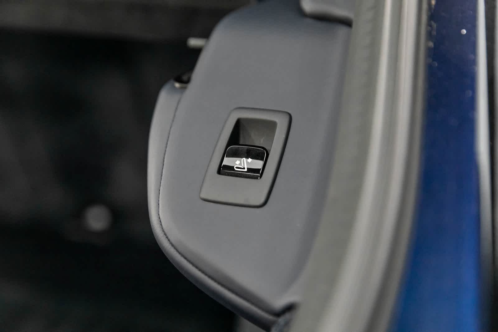 Thumbnail: 2024 Rolls-Royce Cullinan - 36