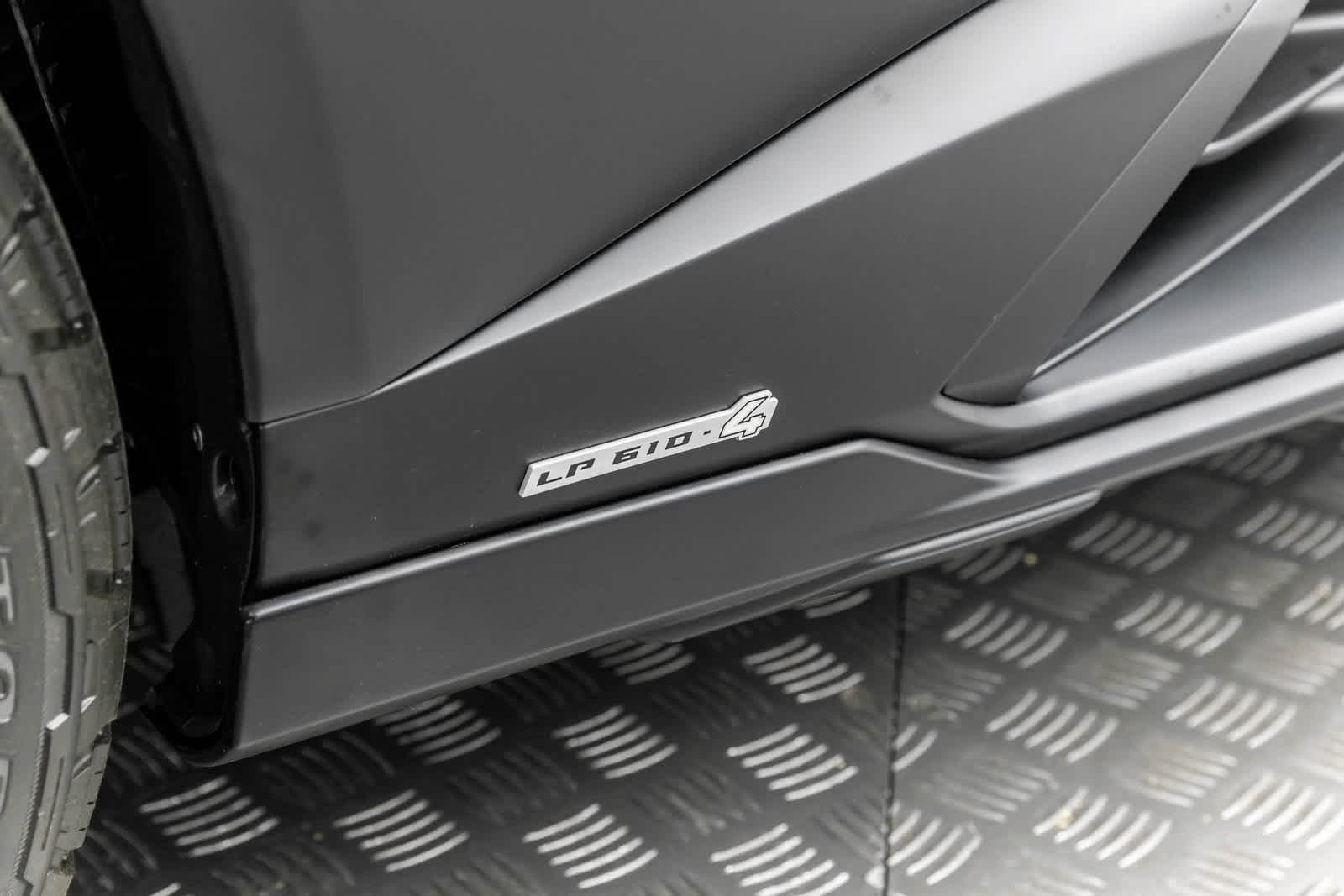 Thumbnail: 2024 Lamborghini Huracan - 7
