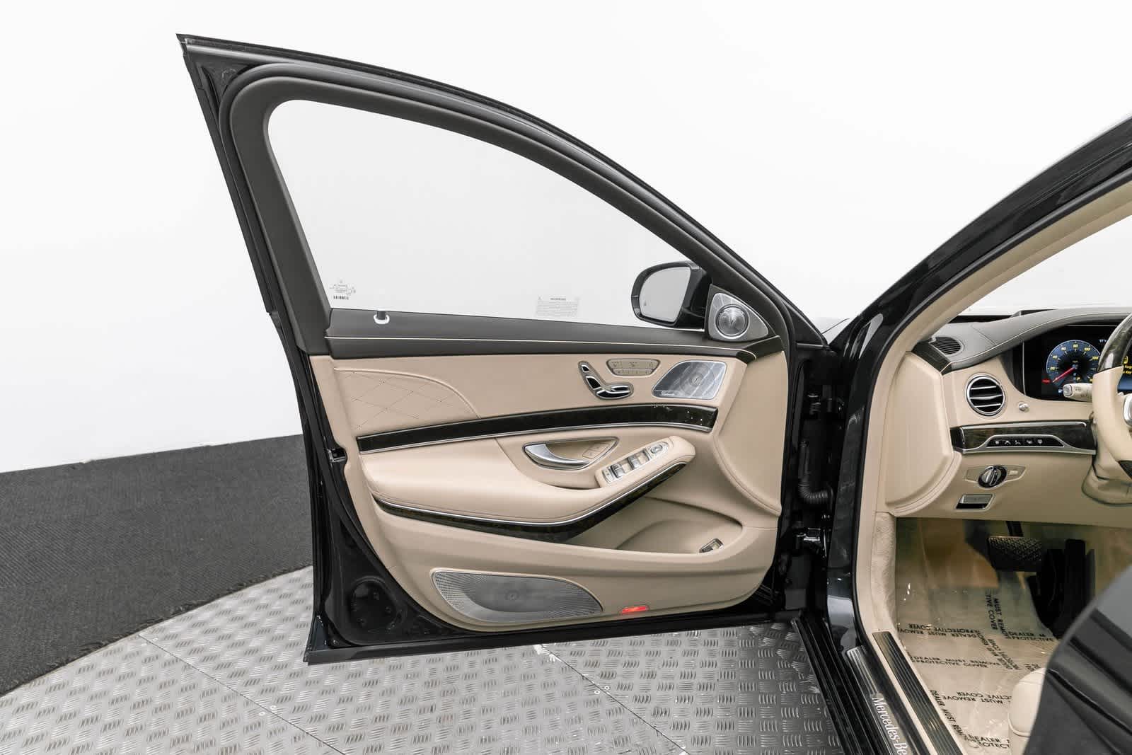 Thumbnail: 2020 Mercedes-Benz S-Class - 27
