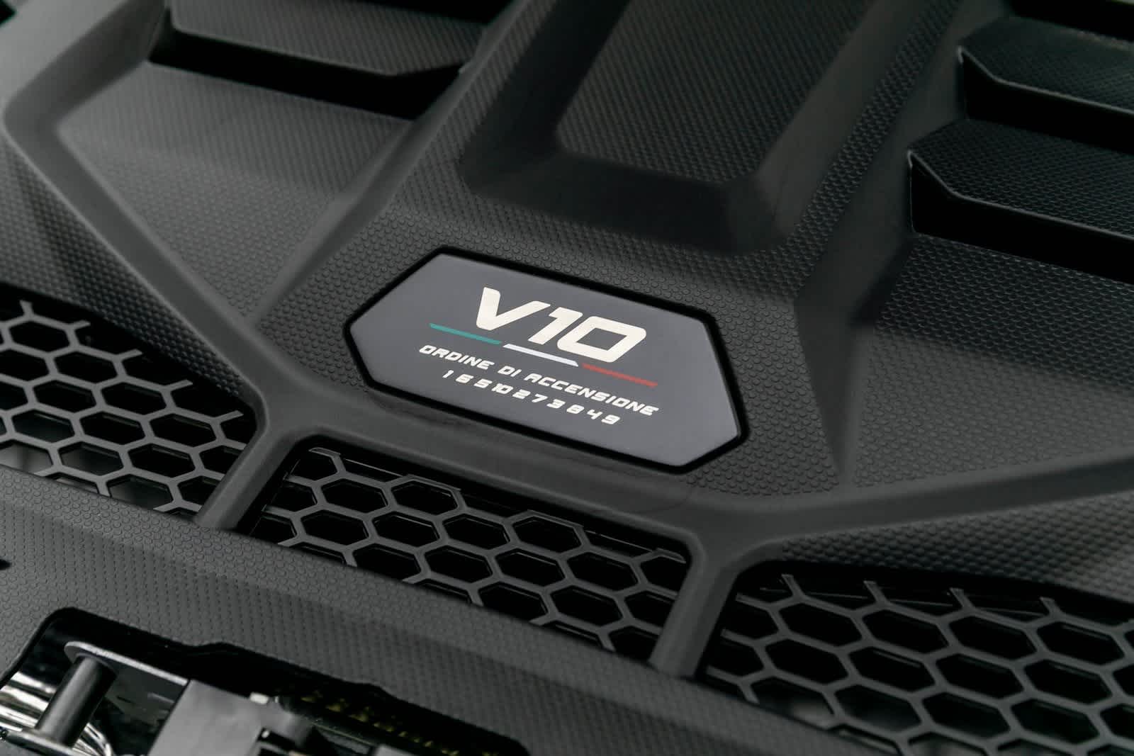 Thumbnail: 2024 Lamborghini Huracan - 39