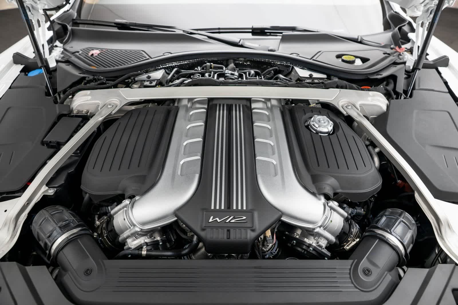 Thumbnail: 2023 Bentley Flying Spur - 9