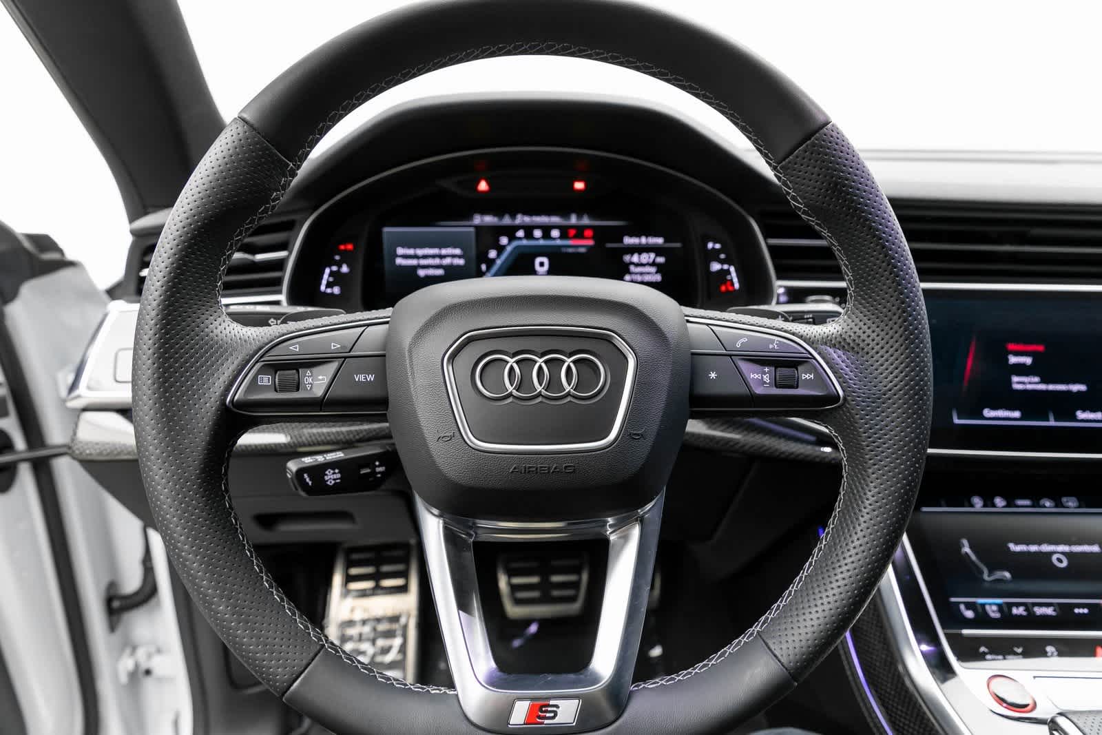 Thumbnail: 2023 Audi SQ8 - 14