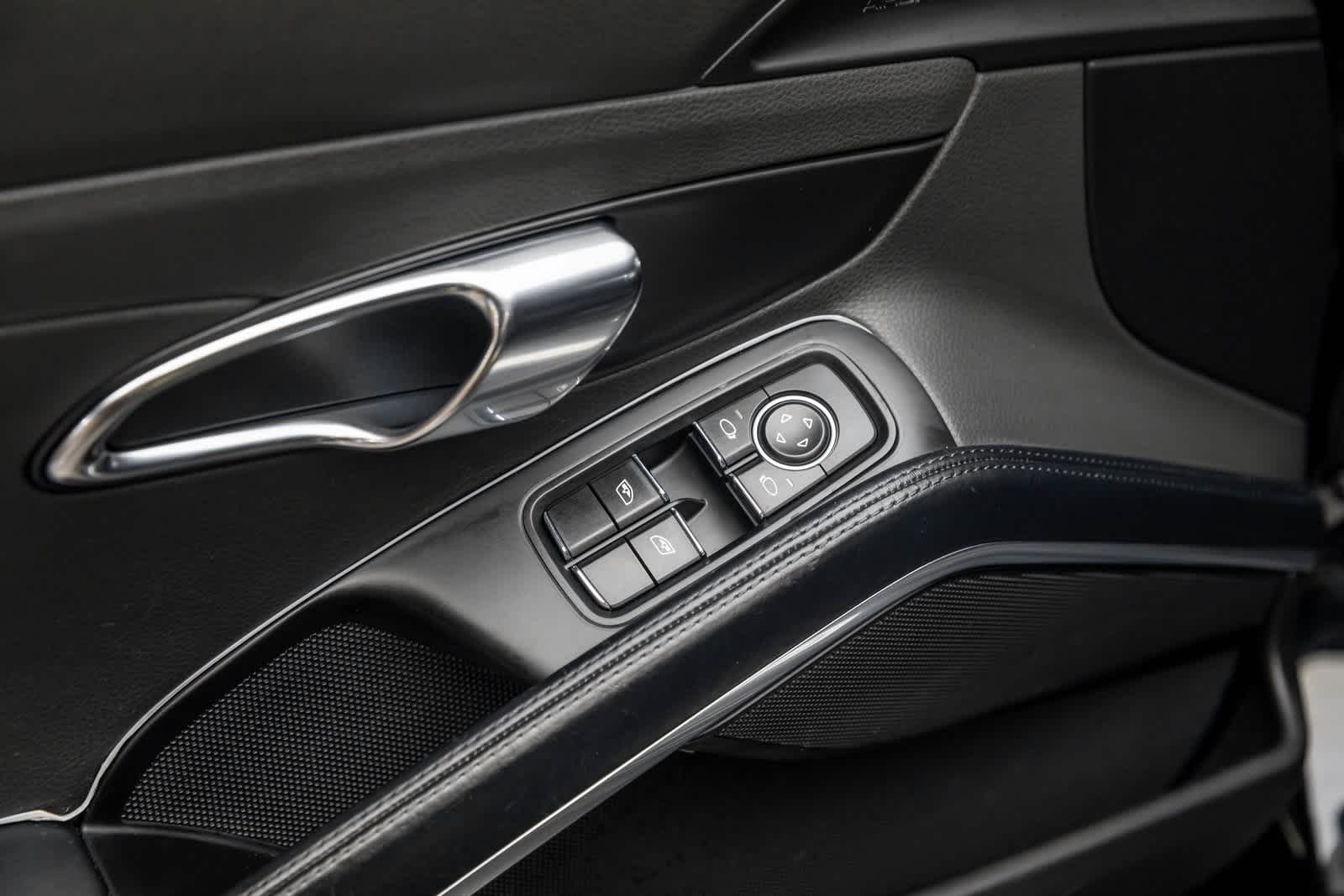 Thumbnail: 2015 Porsche 911 - 26