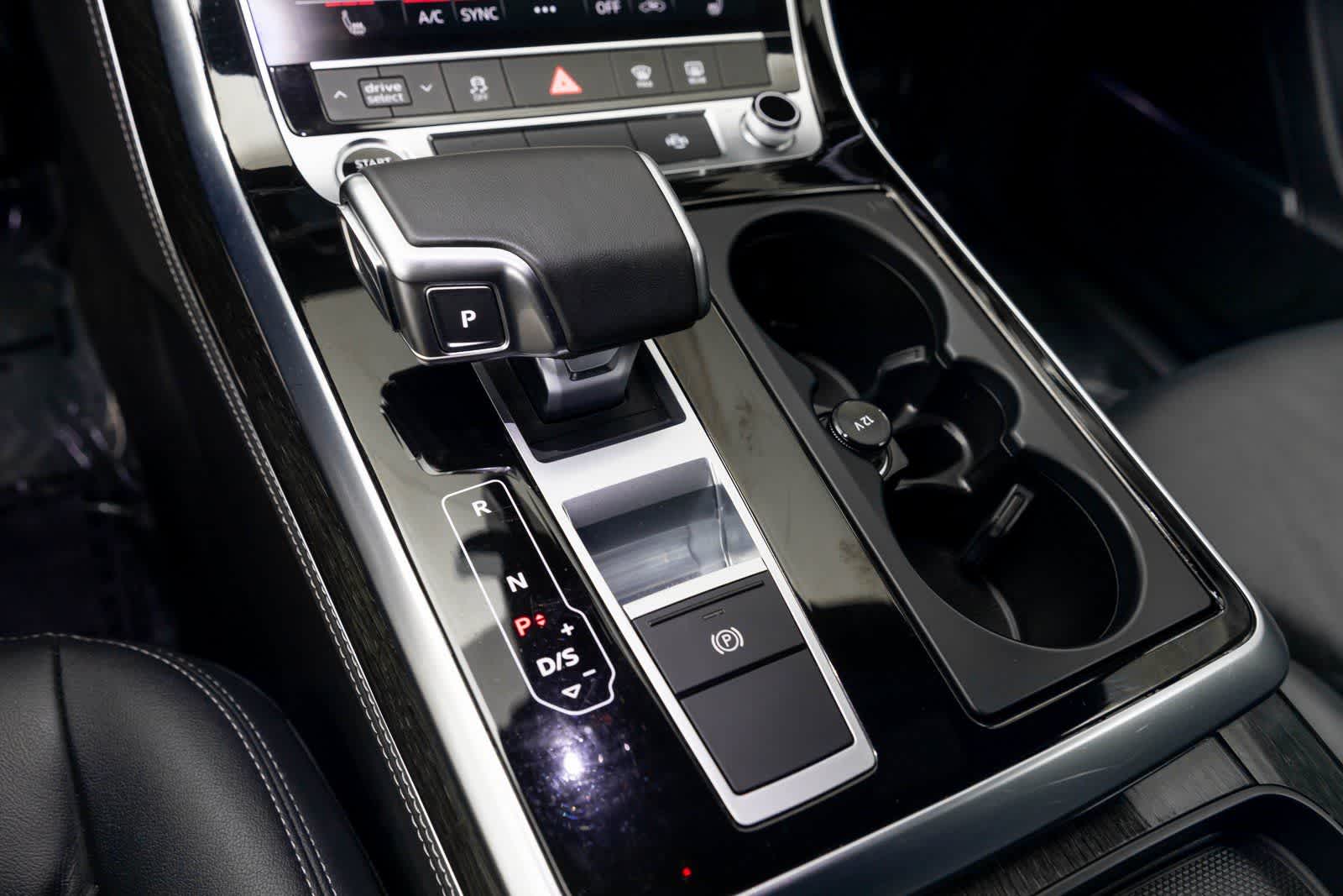 Thumbnail: 2025 Audi Q7 - 16