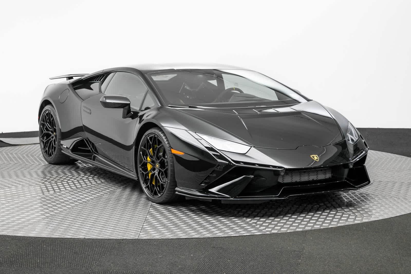 Thumbnail: 2024 Lamborghini Huracan - 46