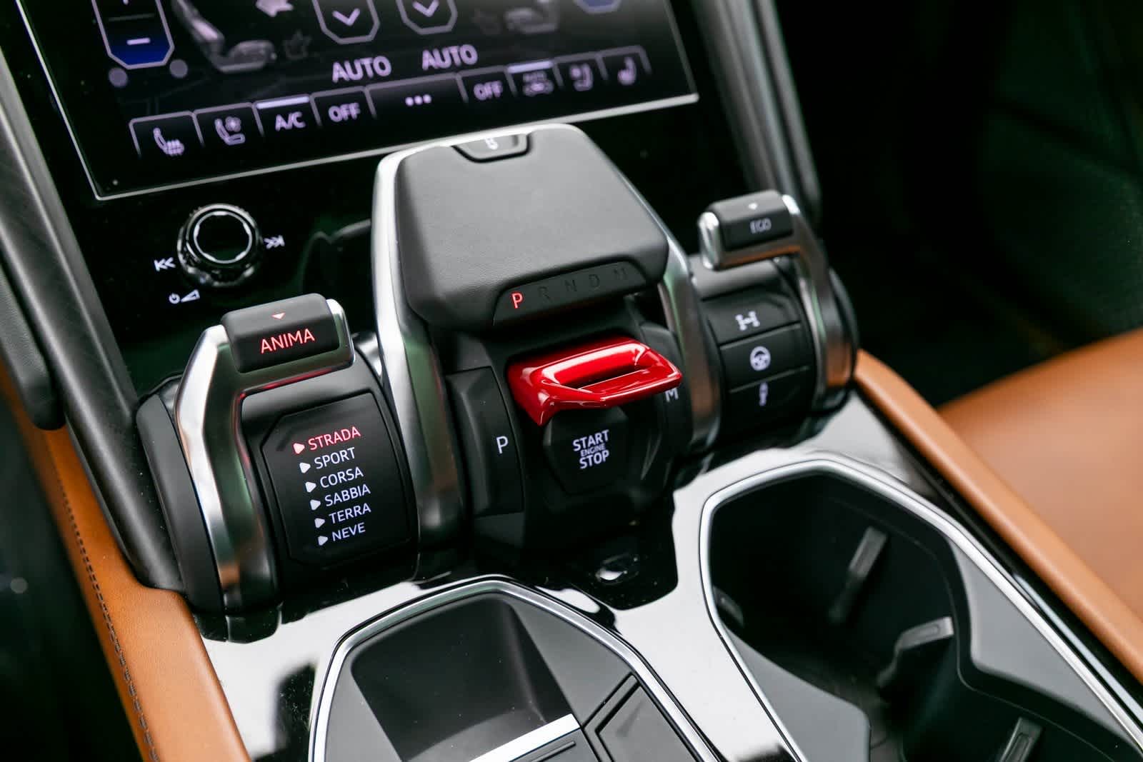 Thumbnail: 2022 Lamborghini Urus - 39