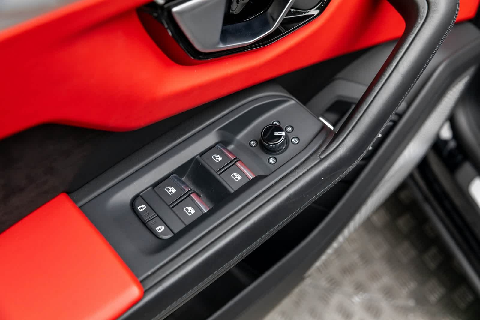 Thumbnail: 2022 Lamborghini Urus - 24