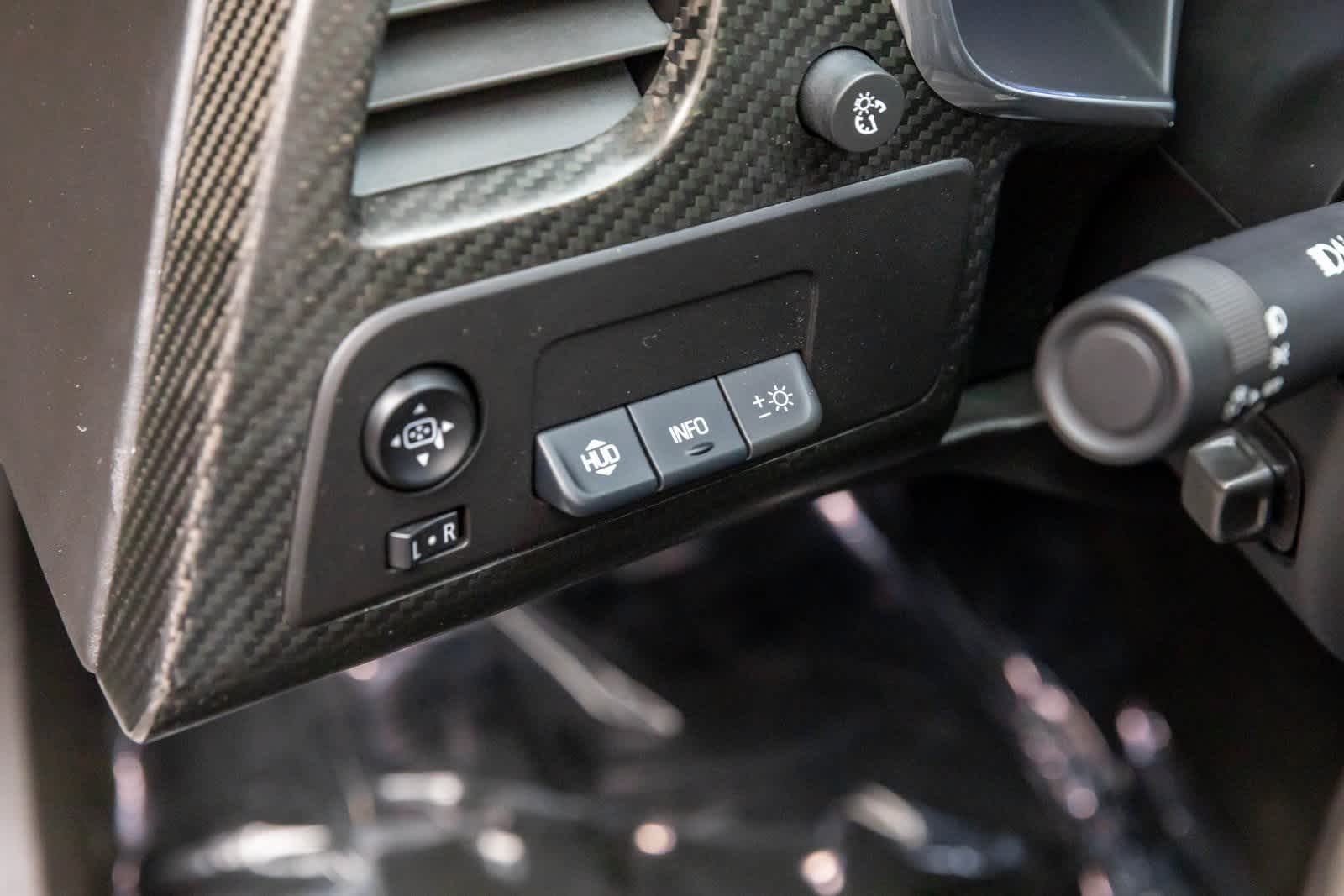 Thumbnail: 2015 Chevrolet Corvette - 29