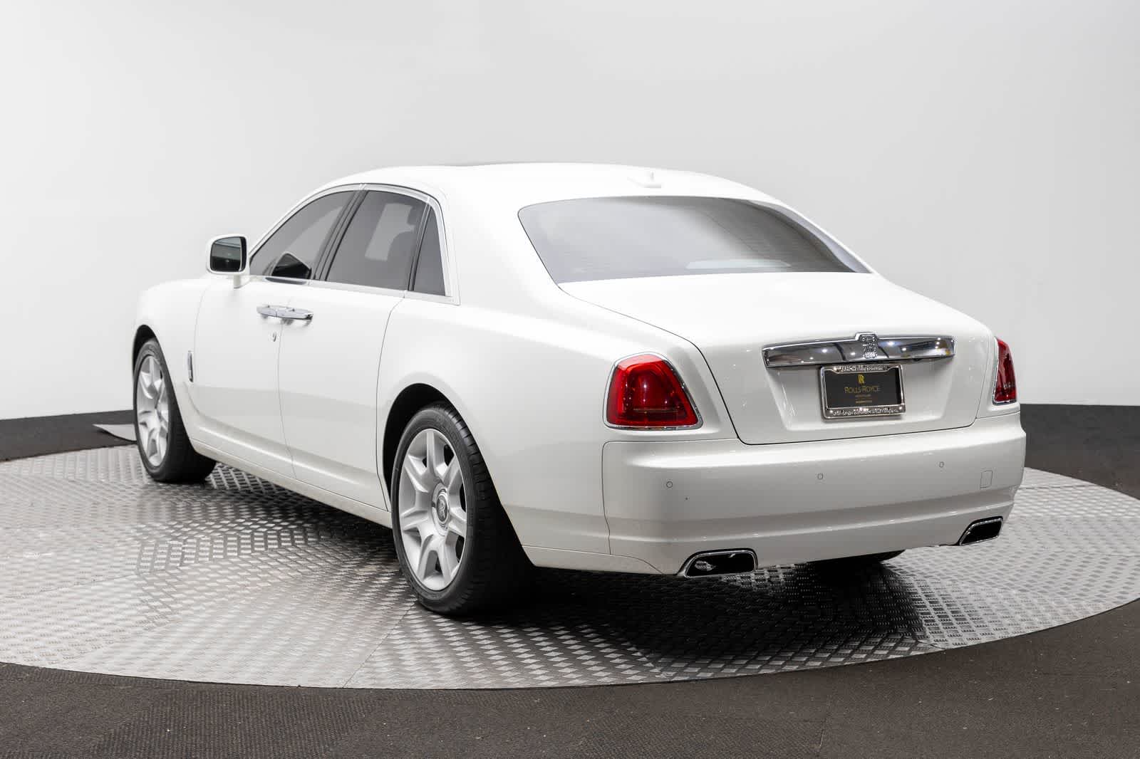Thumbnail: 2011 Rolls-Royce Ghost - 4