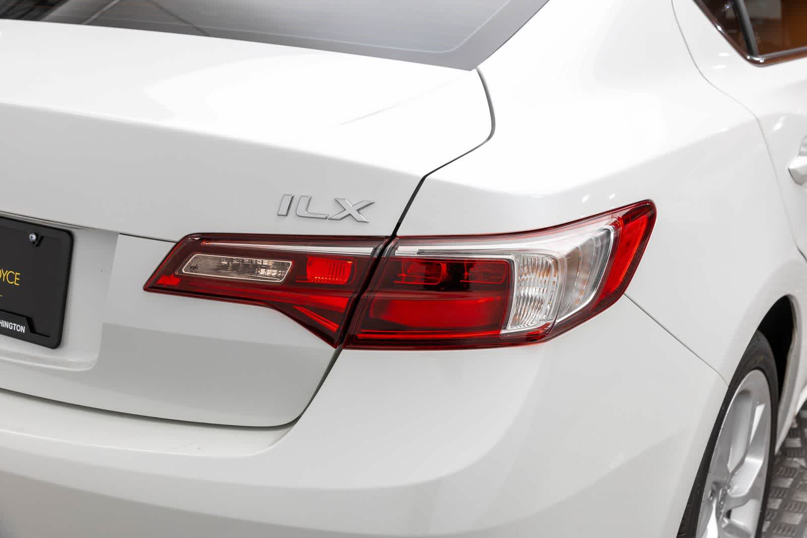 Thumbnail: 2018 Acura ILX - 7