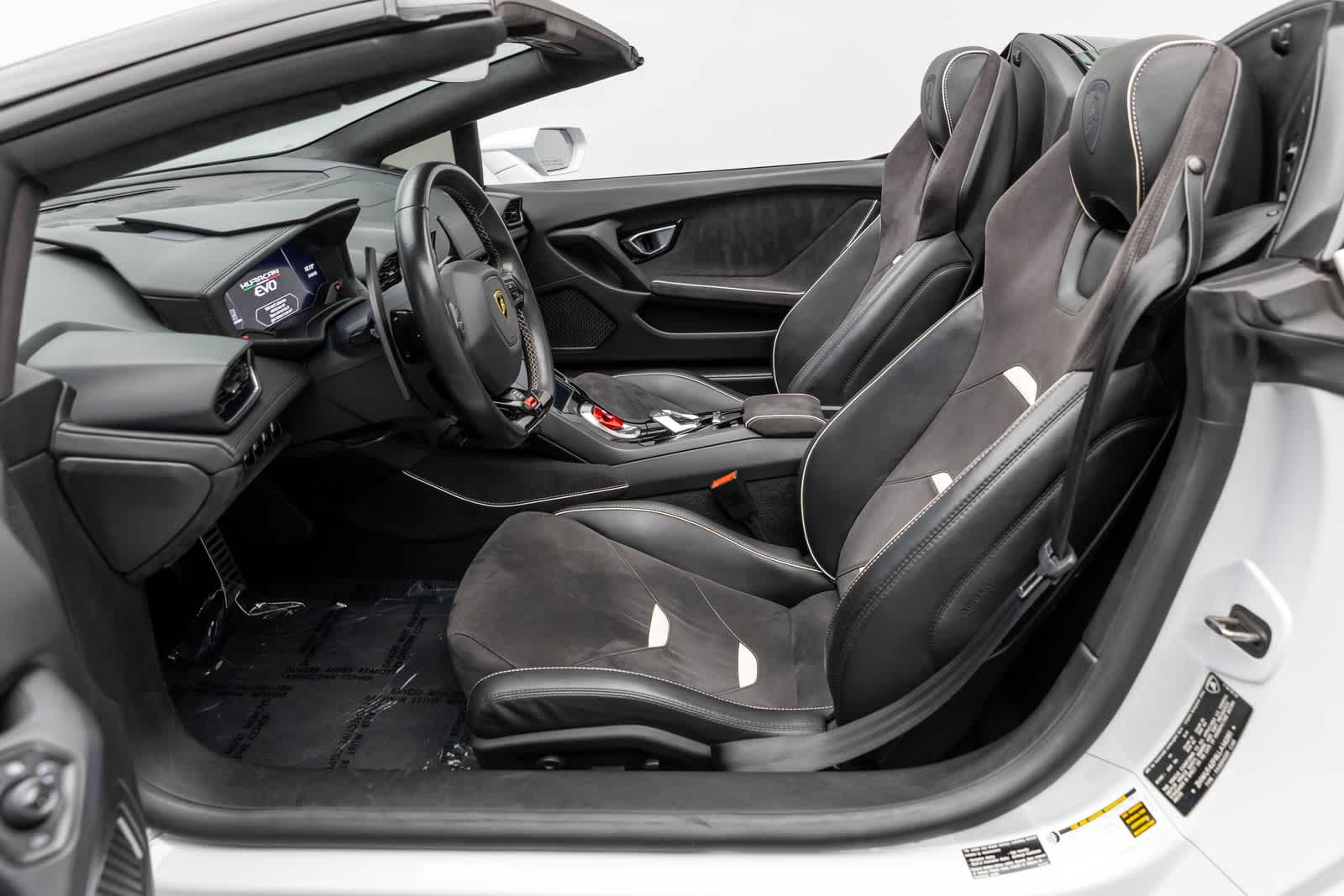Thumbnail: 2020 Lamborghini Huracan - 10
