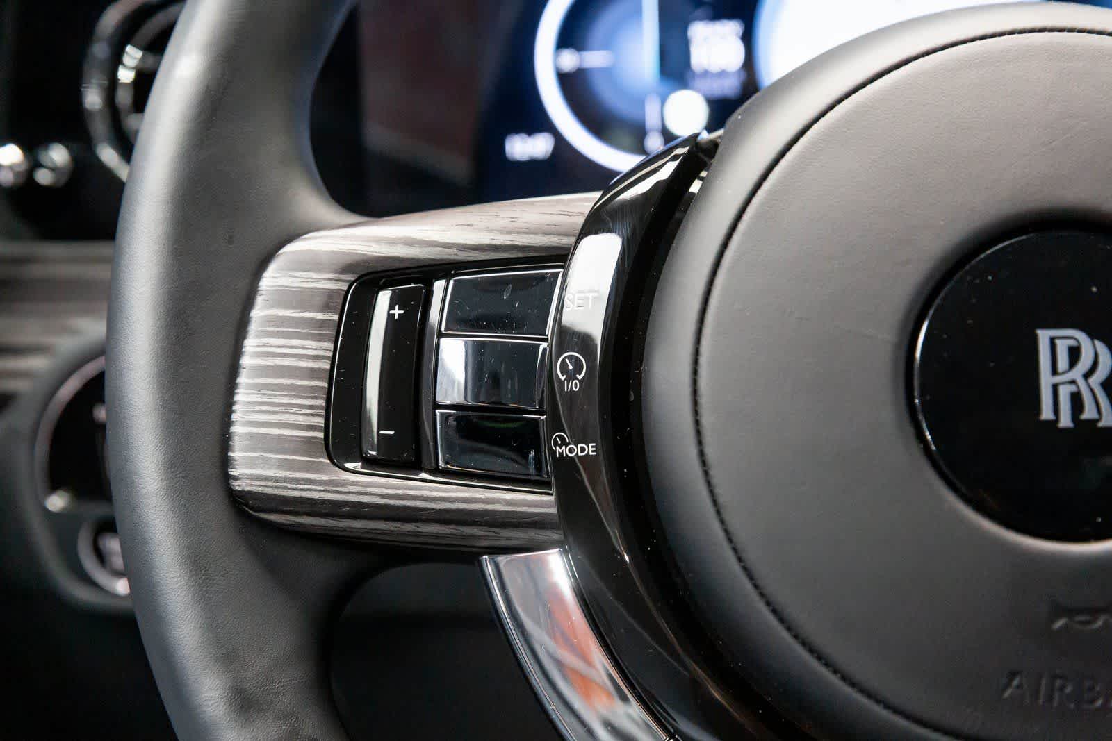 Thumbnail: 2024 Rolls-Royce Spectre - 28