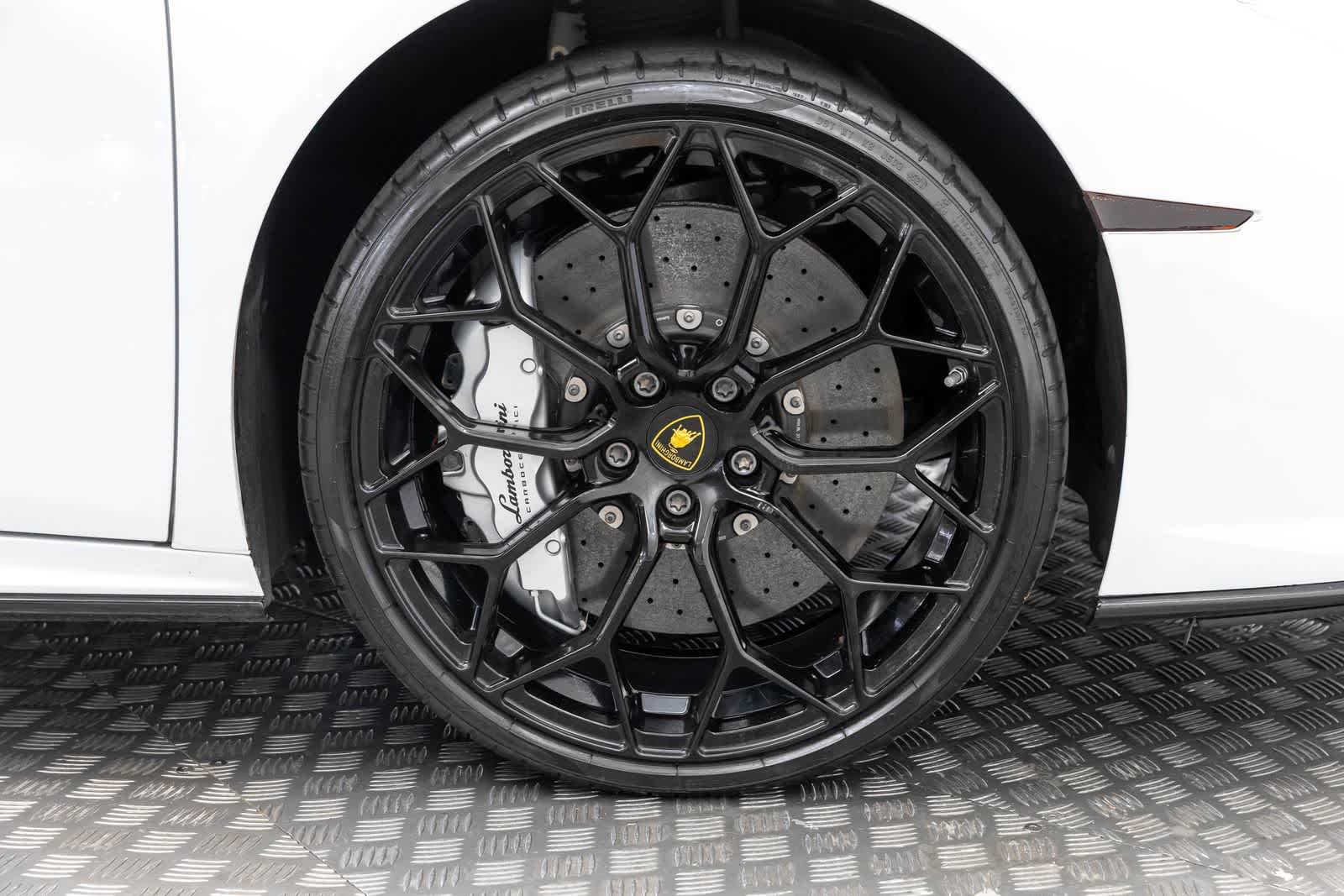 Thumbnail: 2020 Lamborghini Huracan - 44