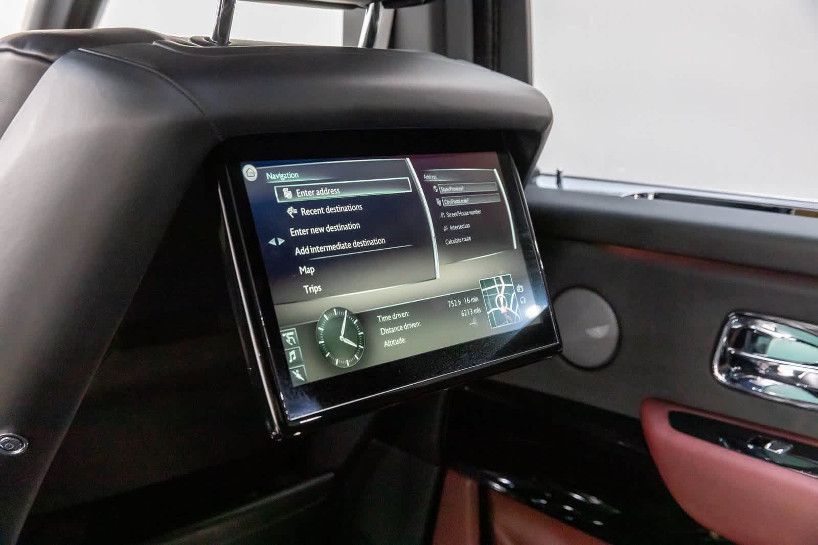 Thumbnail: 2022 Rolls-Royce Cullinan - 31