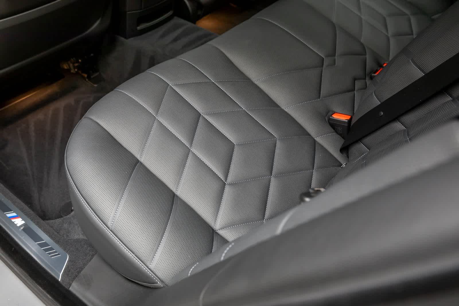 Thumbnail: 2024 BMW 7 Series - 43