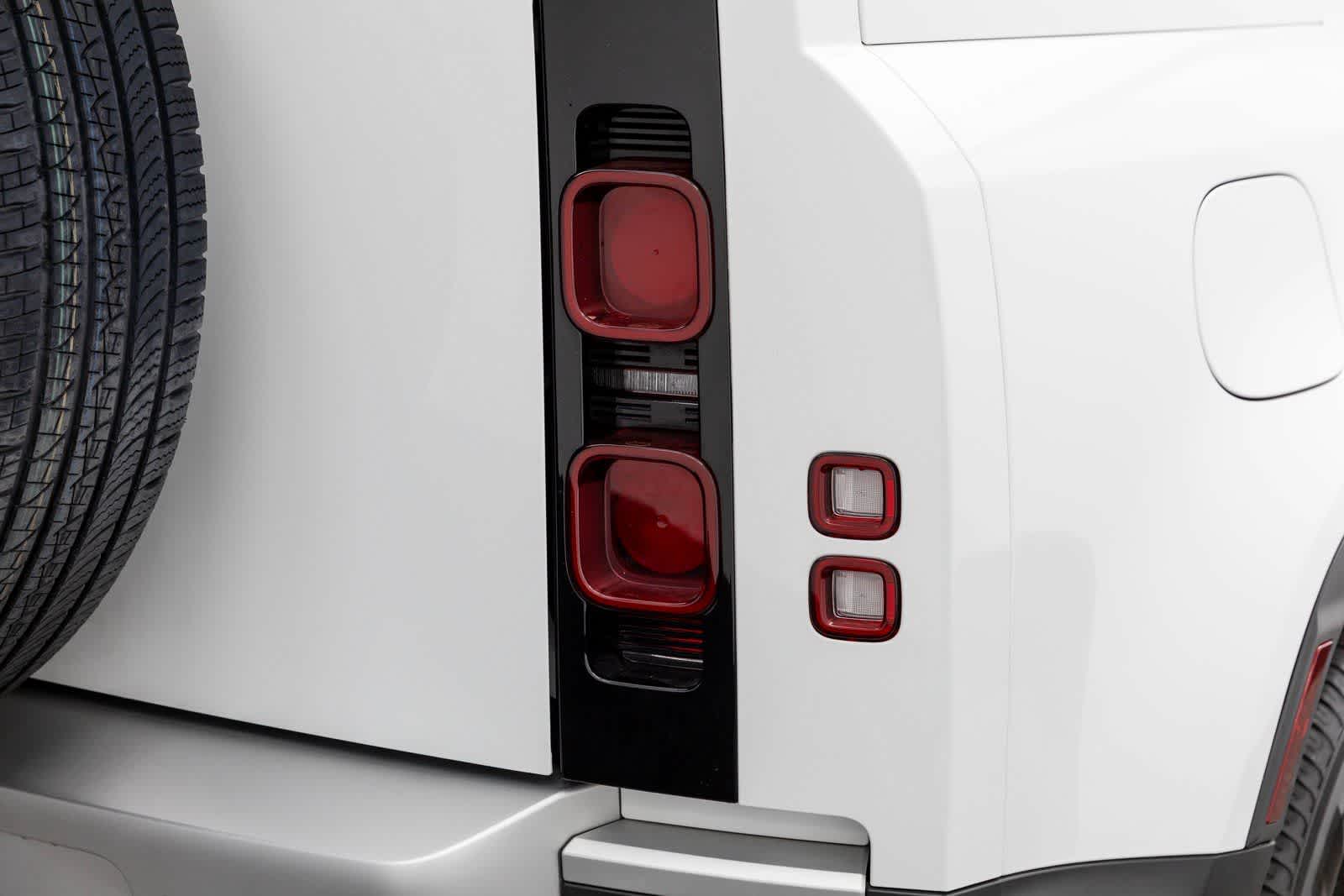 Thumbnail: 2025 Land Rover Defender - 50