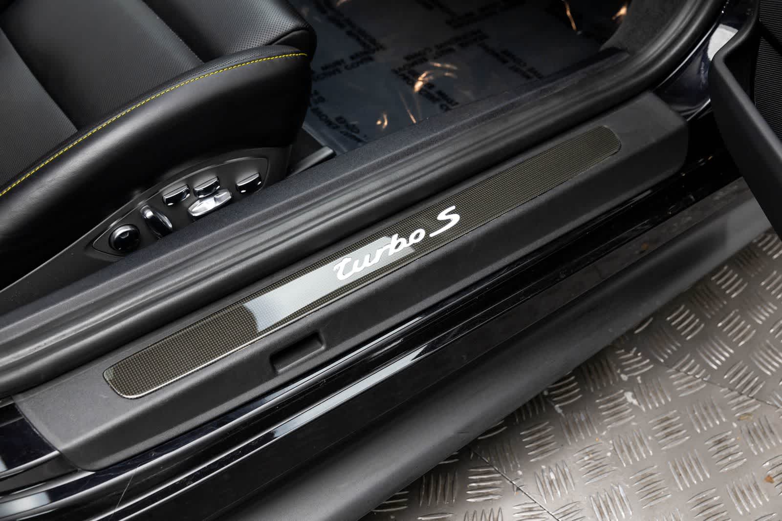 Thumbnail: 2019 Porsche 911 - 47