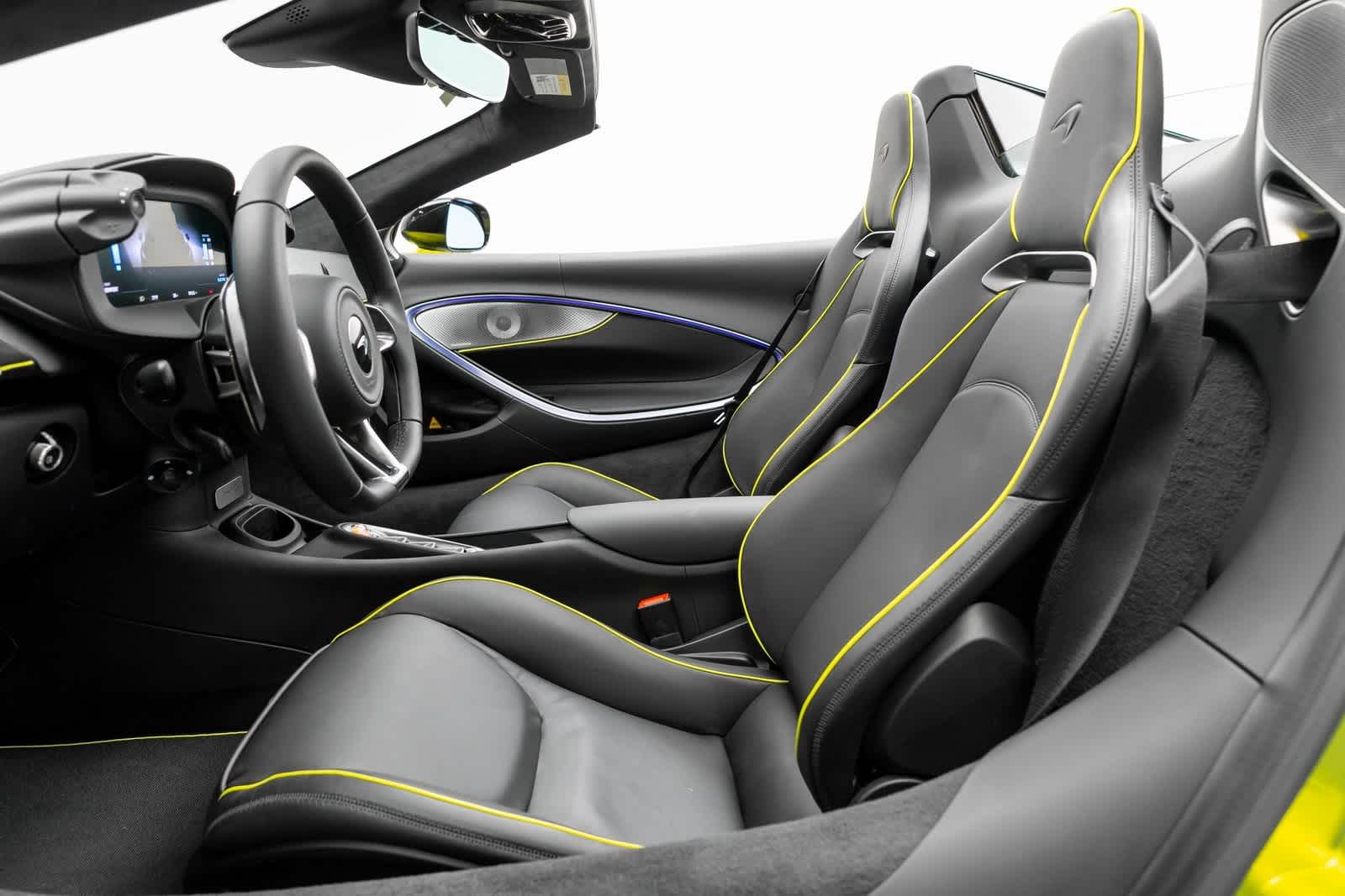 Thumbnail: 2025 Mclaren Artura - 11