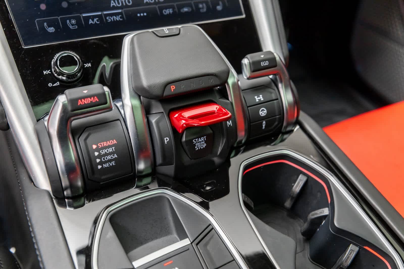 Thumbnail: 2022 Lamborghini Urus - 16