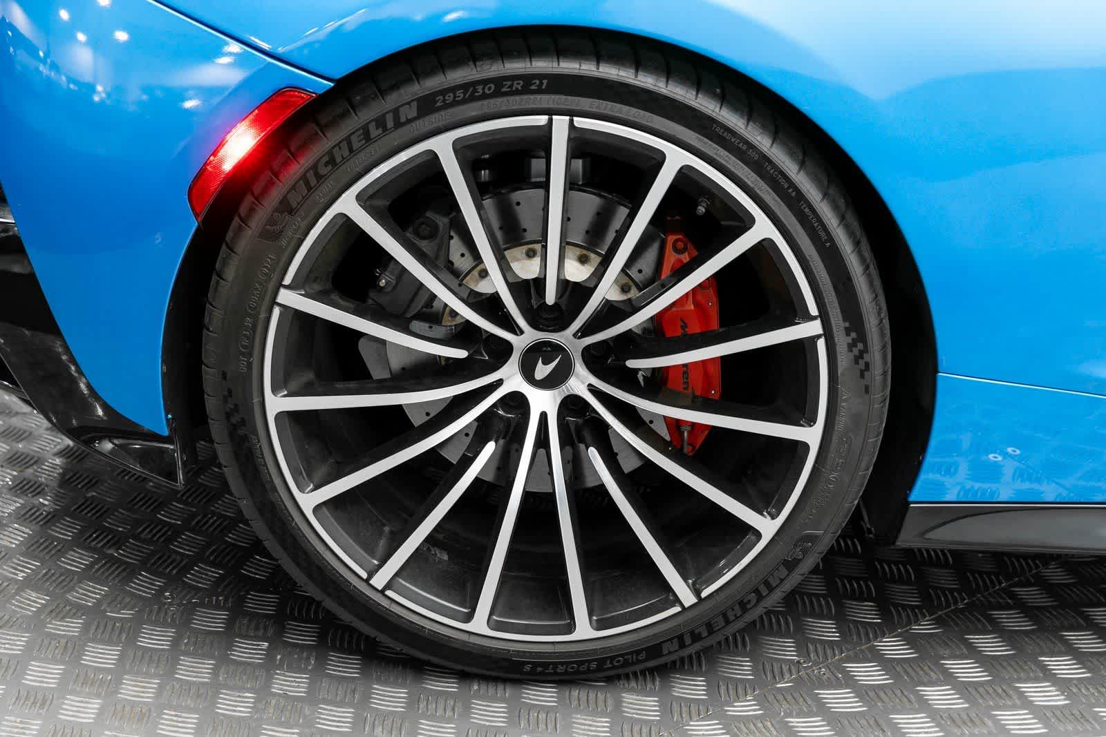 Thumbnail: 2020 Mclaren GT - 39