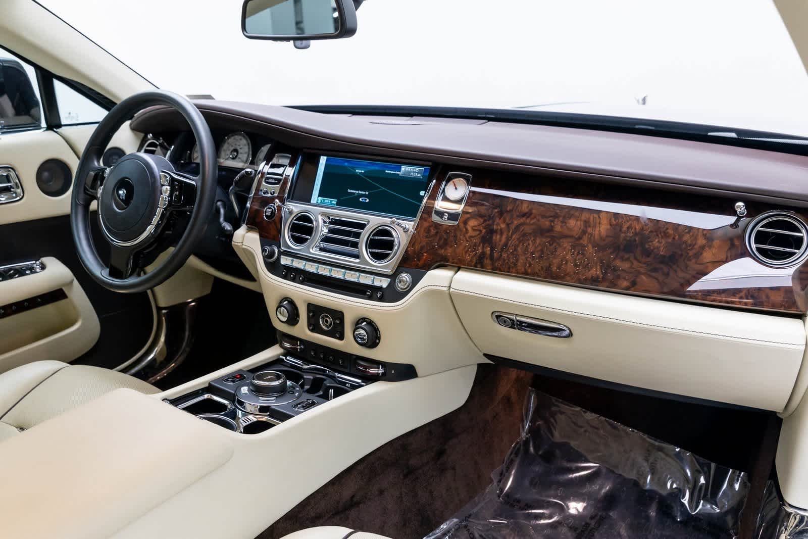 Thumbnail: 2016 Rolls-Royce Wraith - 38