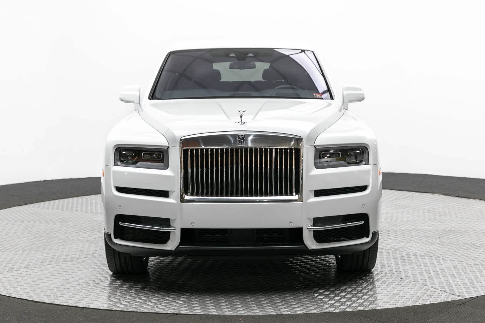 Thumbnail: 2022 Rolls-Royce Cullinan - 6