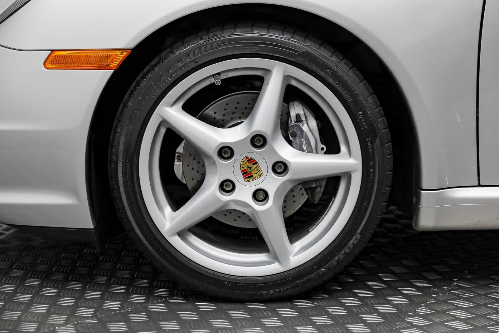 Thumbnail: 2007 Porsche 911 - 8