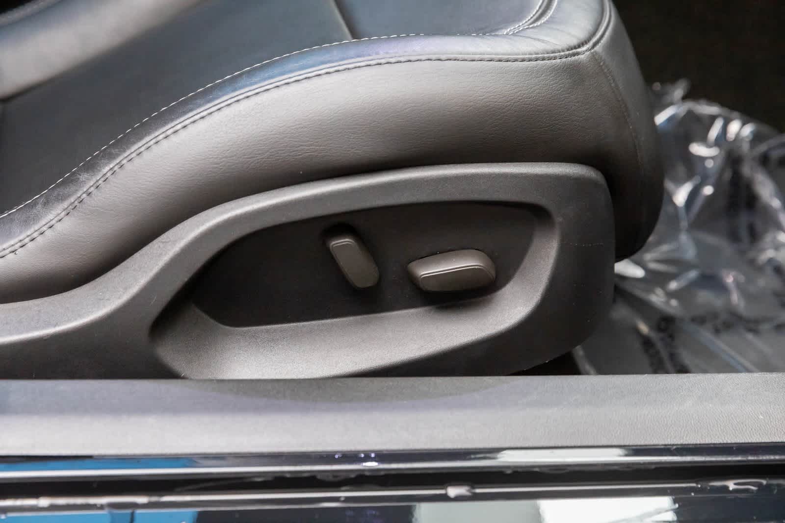 Thumbnail: 2014 Chevrolet Corvette - 38