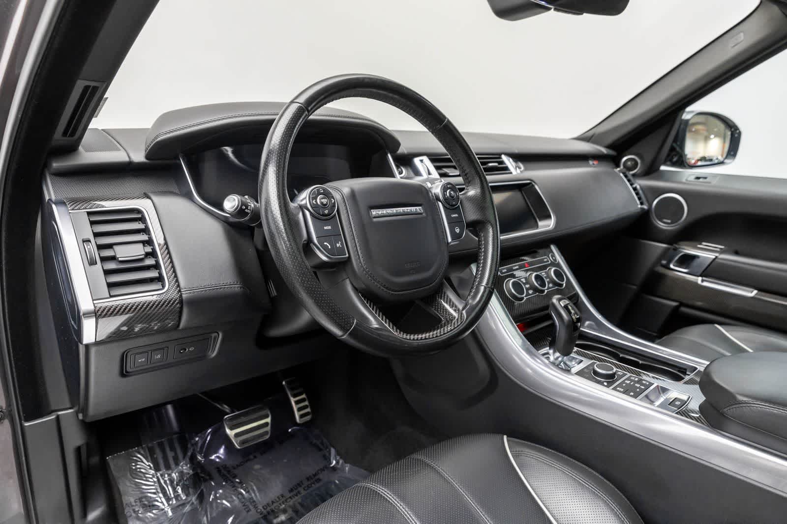 Thumbnail: 2017 Land Rover Range Rover Sport - 2