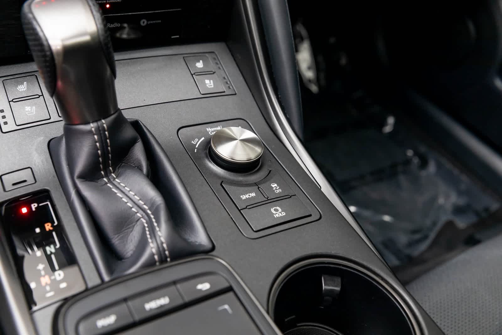 Thumbnail: 2021 Lexus IS - 36