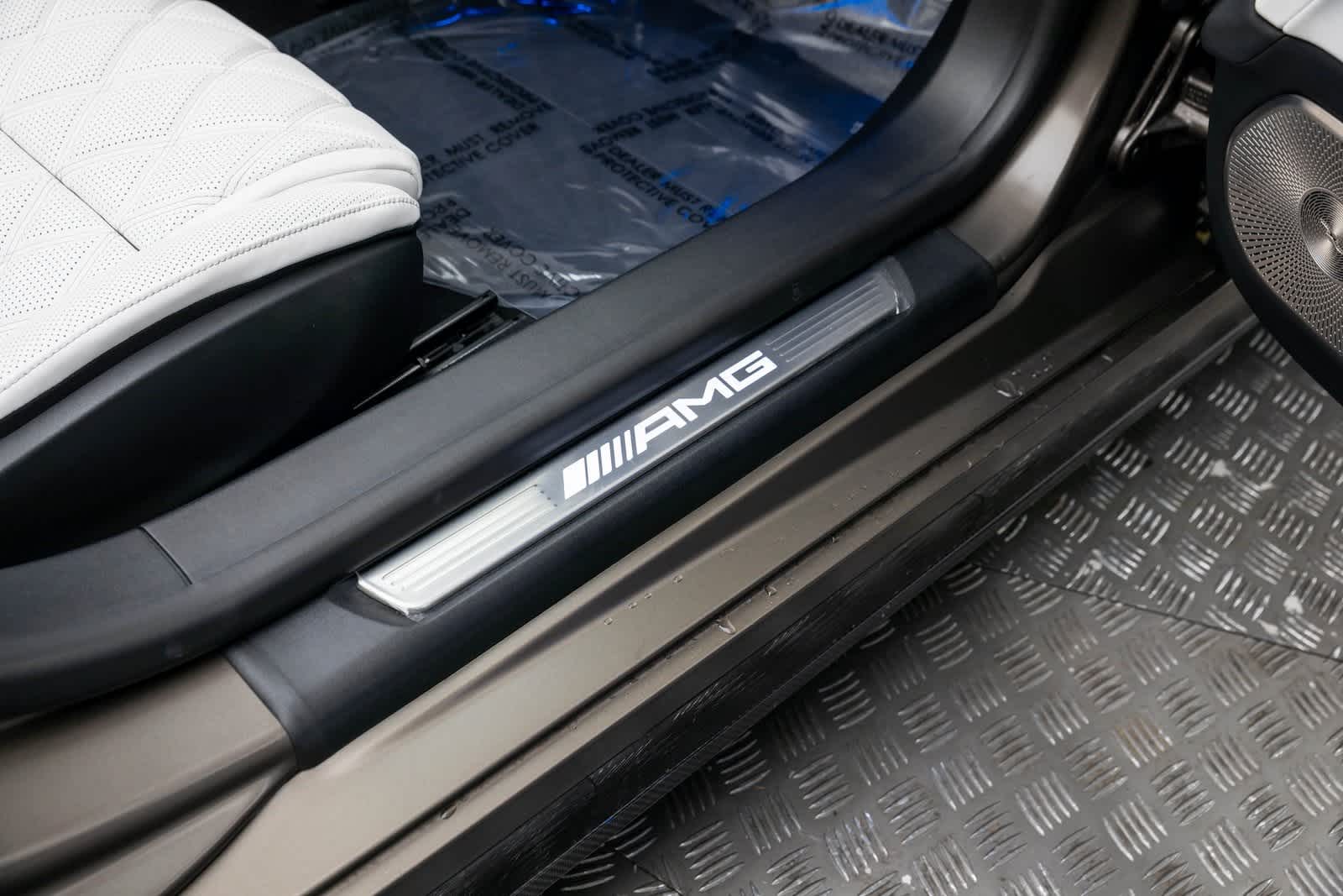 Thumbnail: 2025 Mercedes-Benz SL-Class - 43