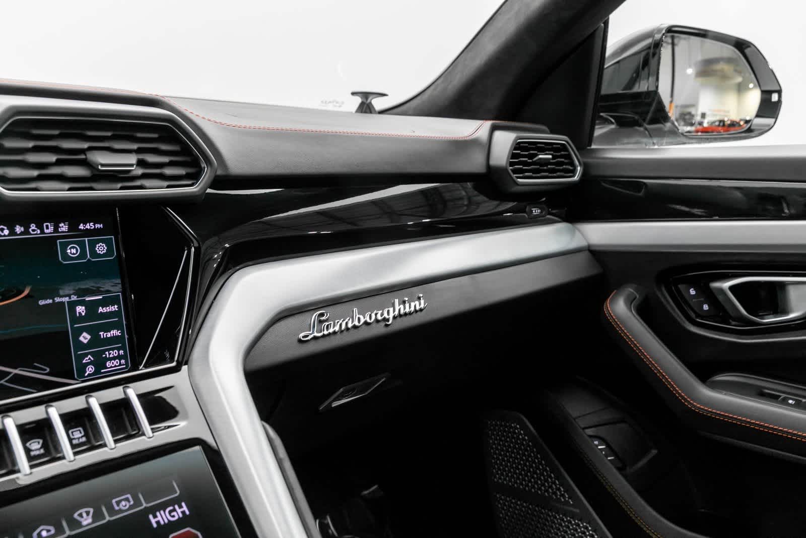 2021 Lamborghini Urus S 35