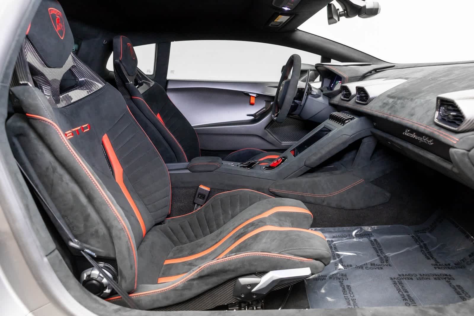 Thumbnail: 2022 Lamborghini Huracan - 14