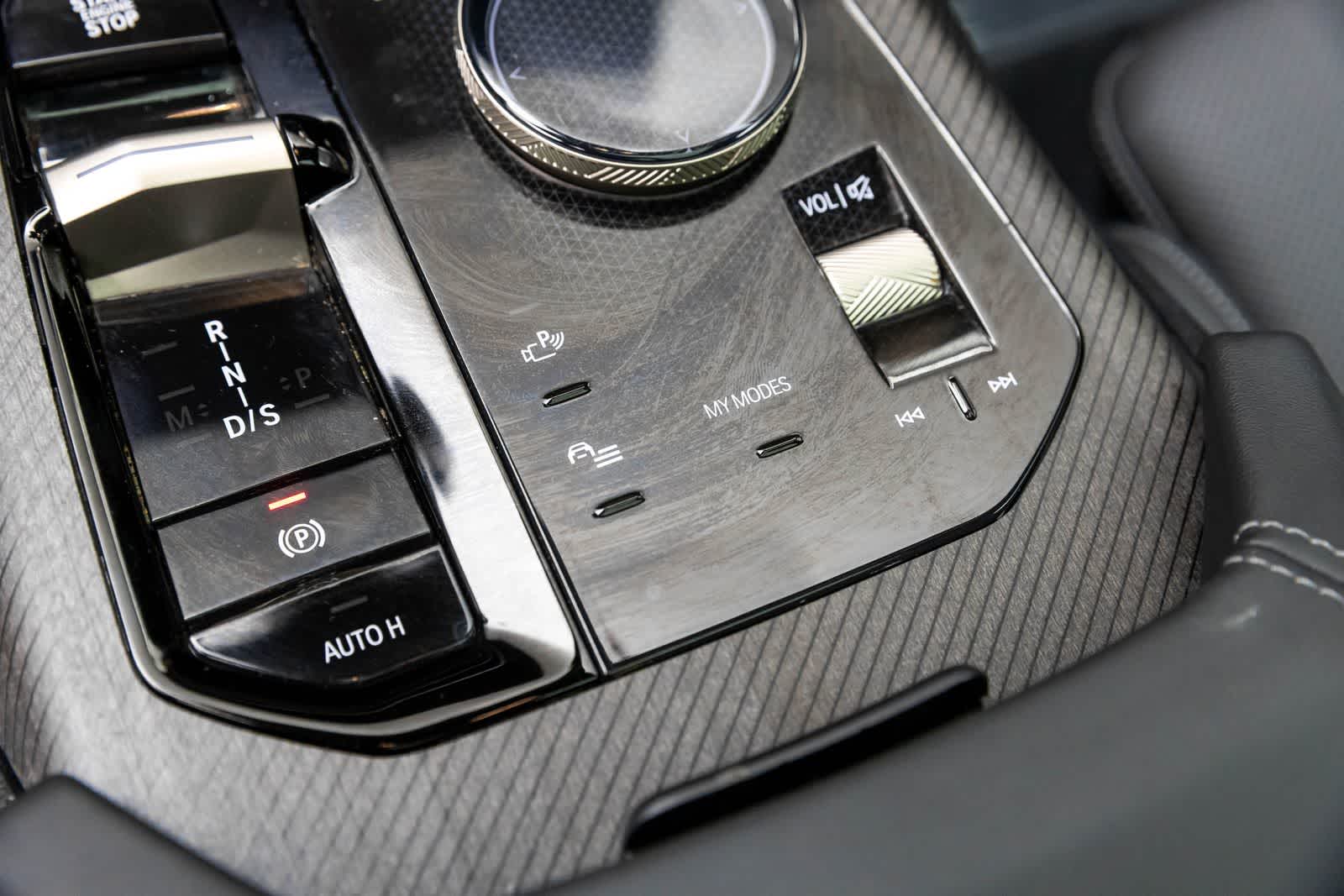 Thumbnail: 2025 BMW X3 - 32