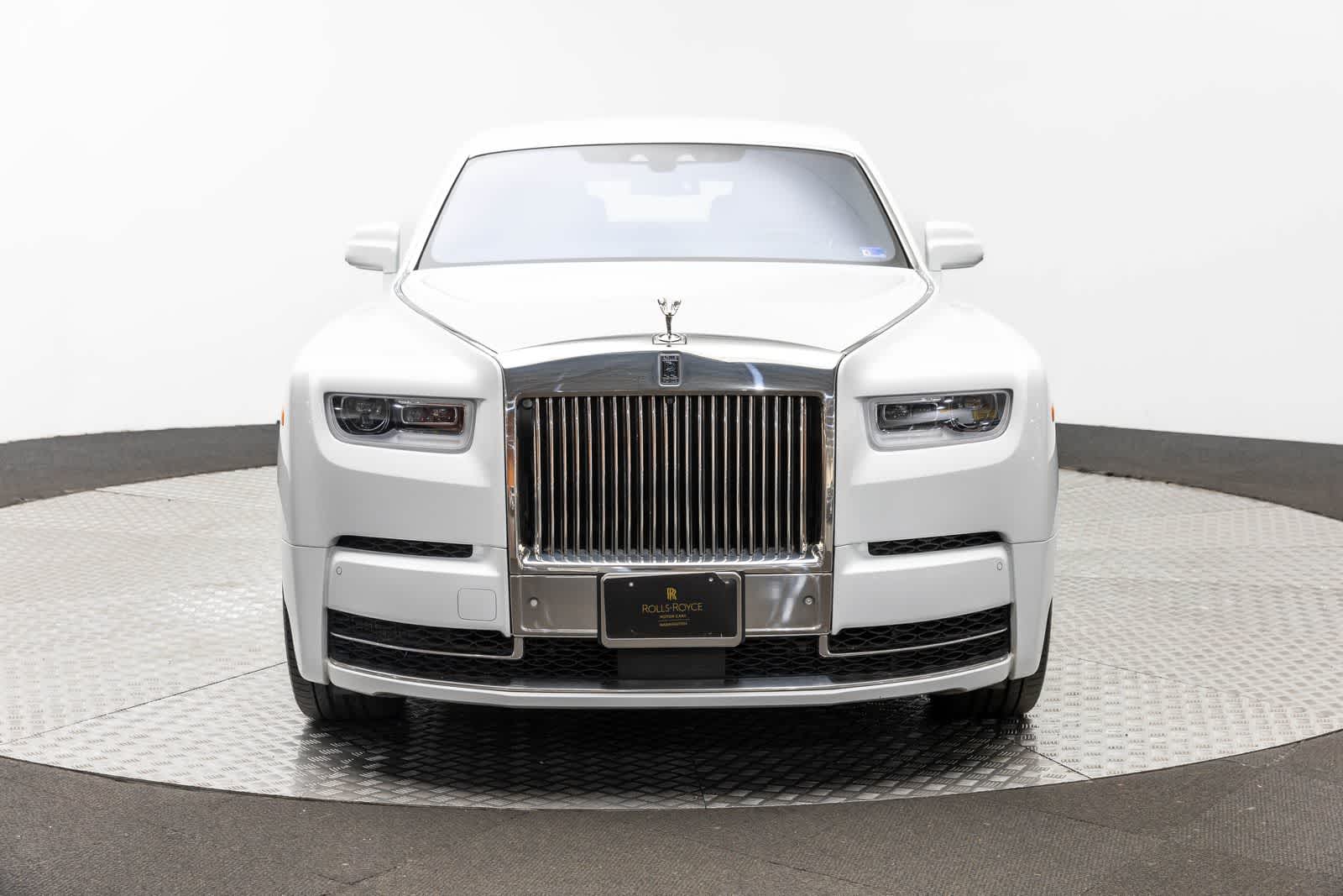 Thumbnail: 2020 Rolls-Royce Phantom - 6