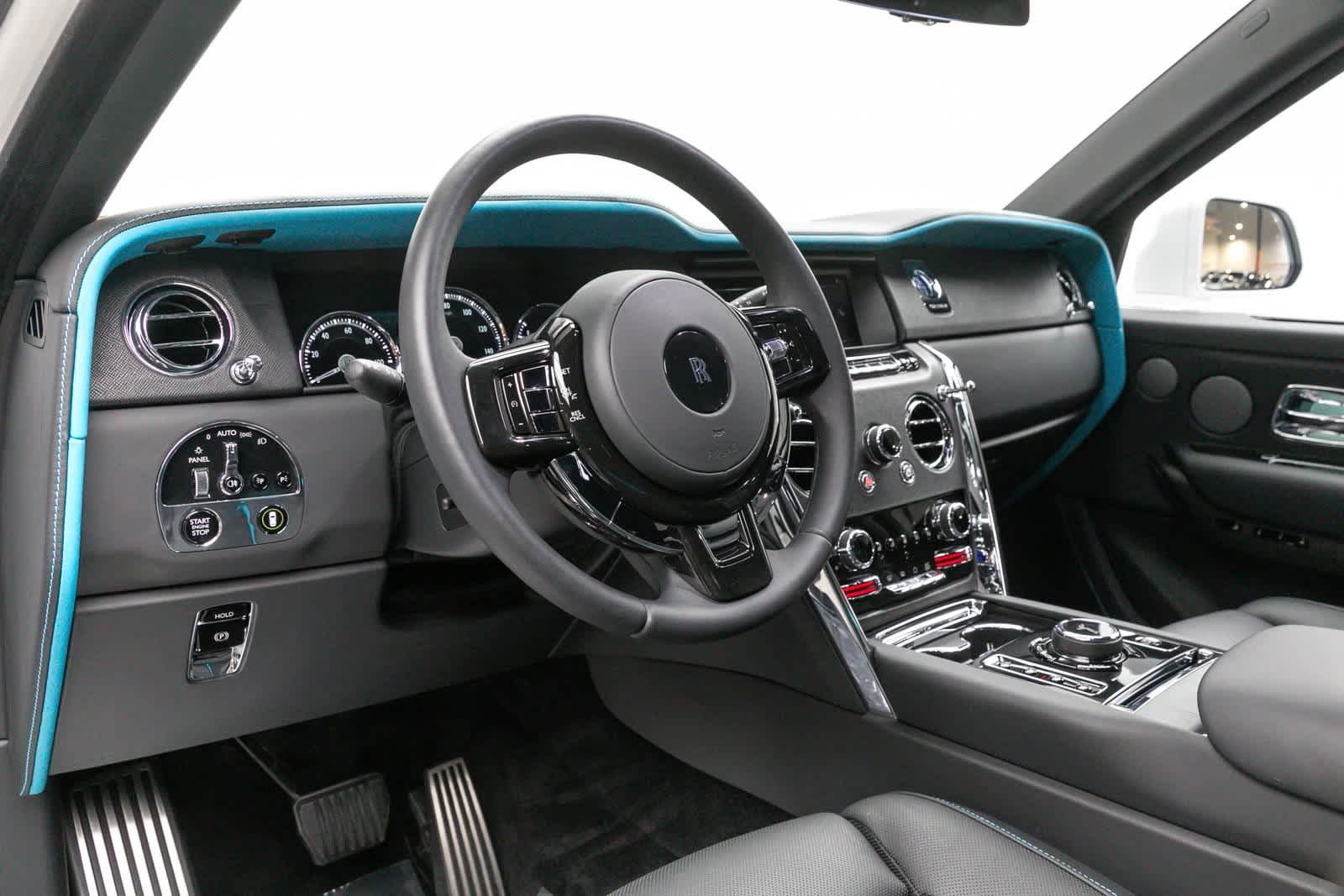 Thumbnail: 2022 Rolls-Royce Cullinan - 13