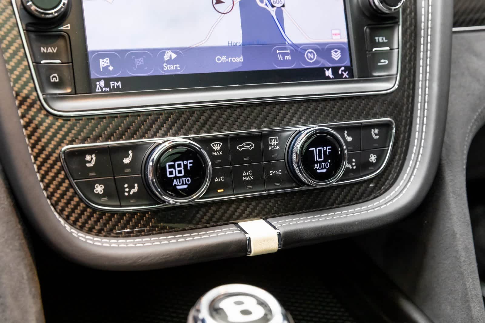 Thumbnail: 2020 Bentley Bentayga - 35