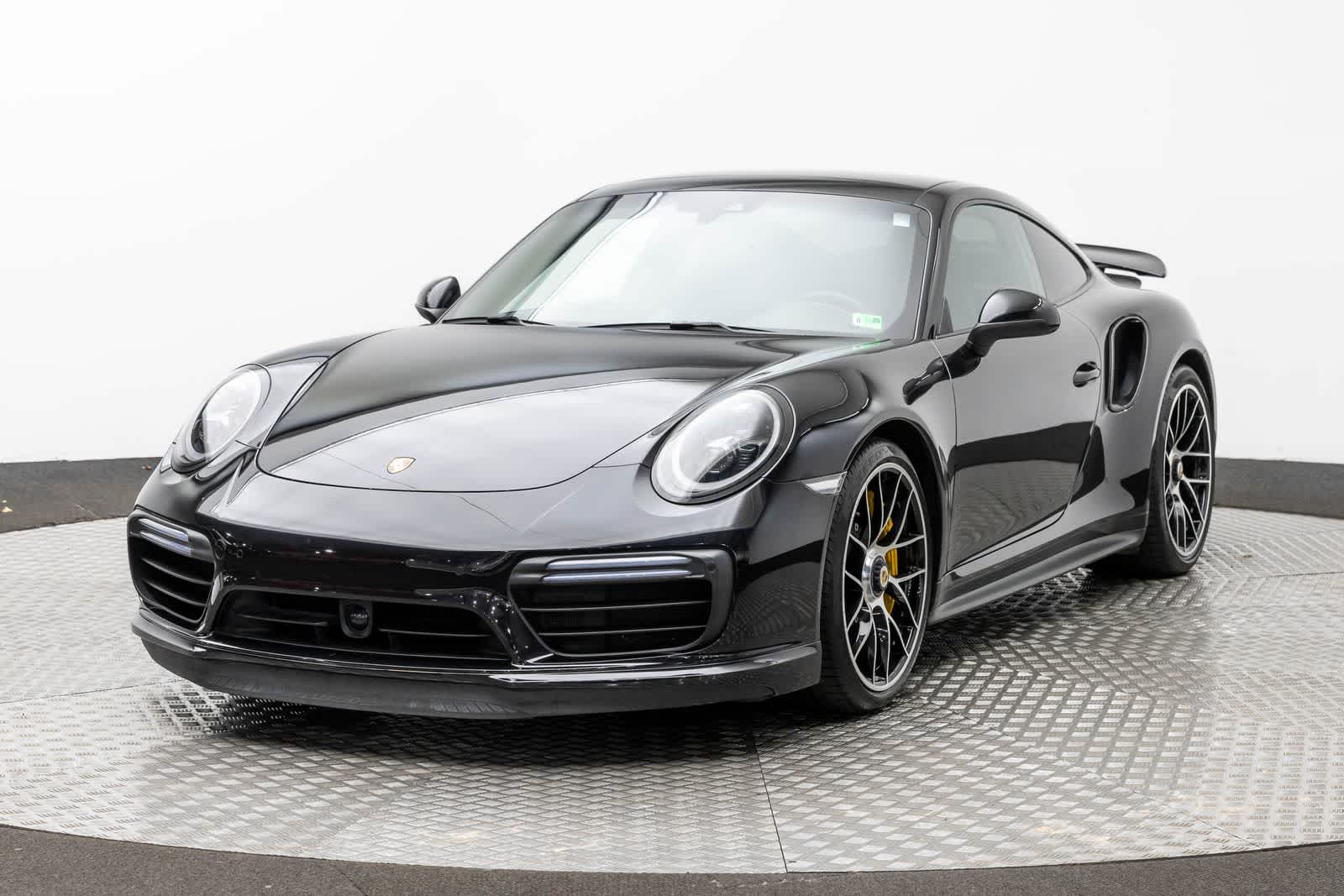 Thumbnail: 2019 Porsche 911 - 1