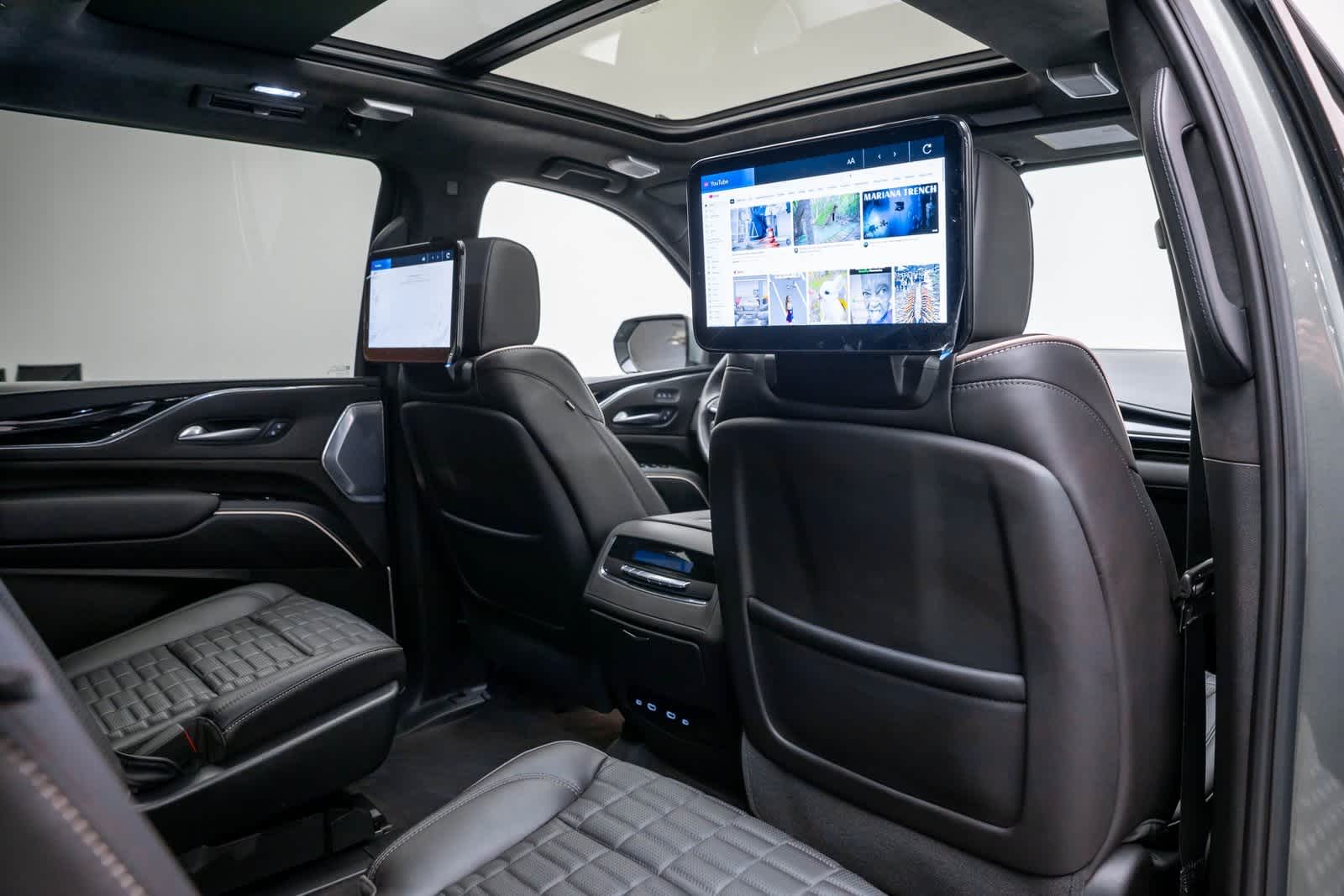Thumbnail: 2023 Cadillac Escalade - 44