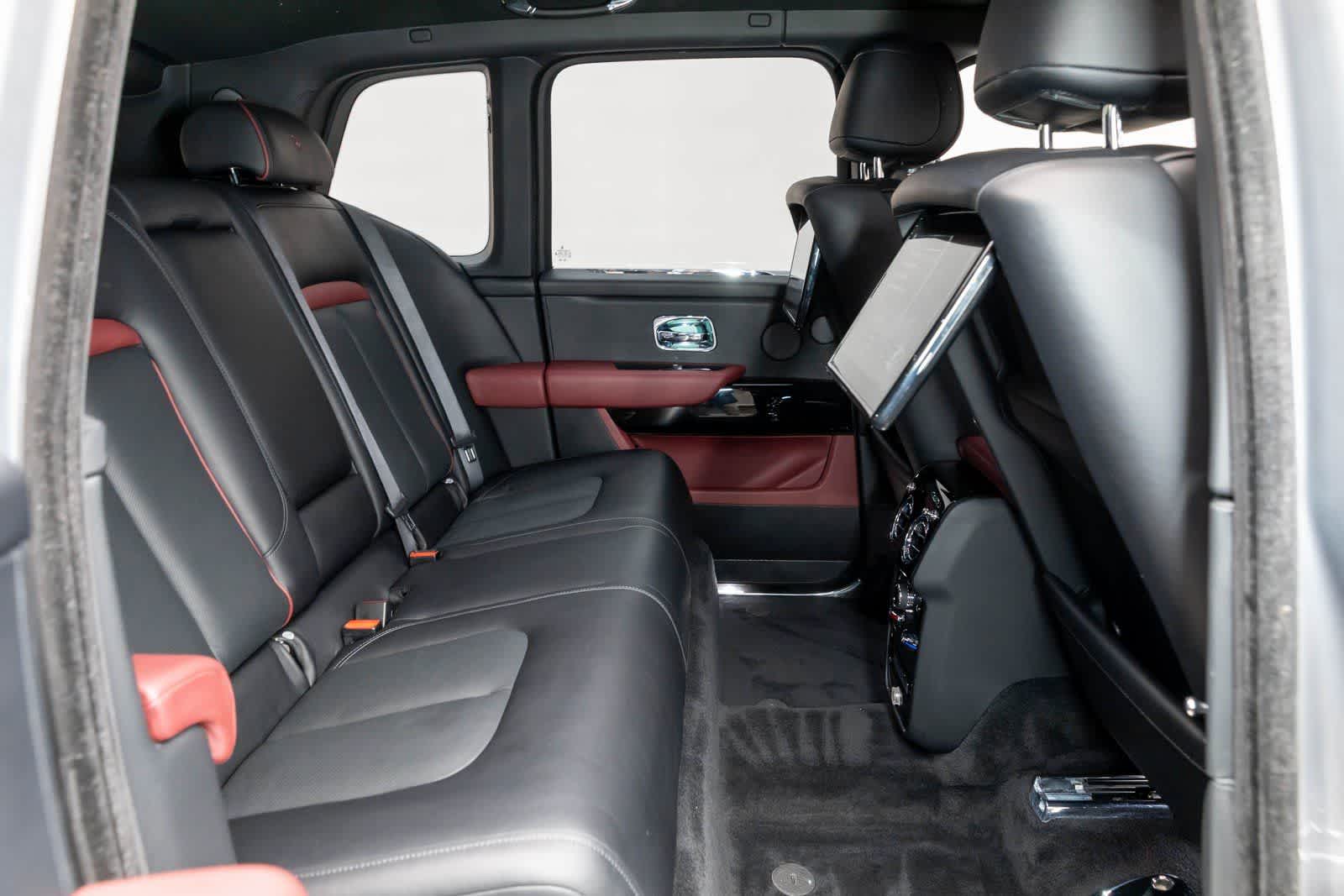 Thumbnail: 2022 Rolls-Royce Cullinan - 51