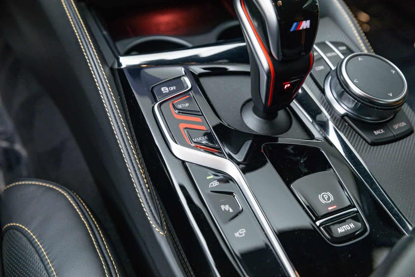 Thumbnail: 2023 BMW M5 - 36